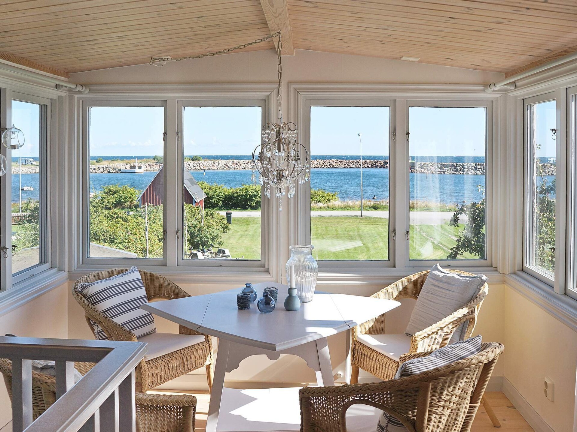 Vrijstaand vakantiehuis aan de haven met panoramisch zeezicht in Sölvesborg - foto 1
