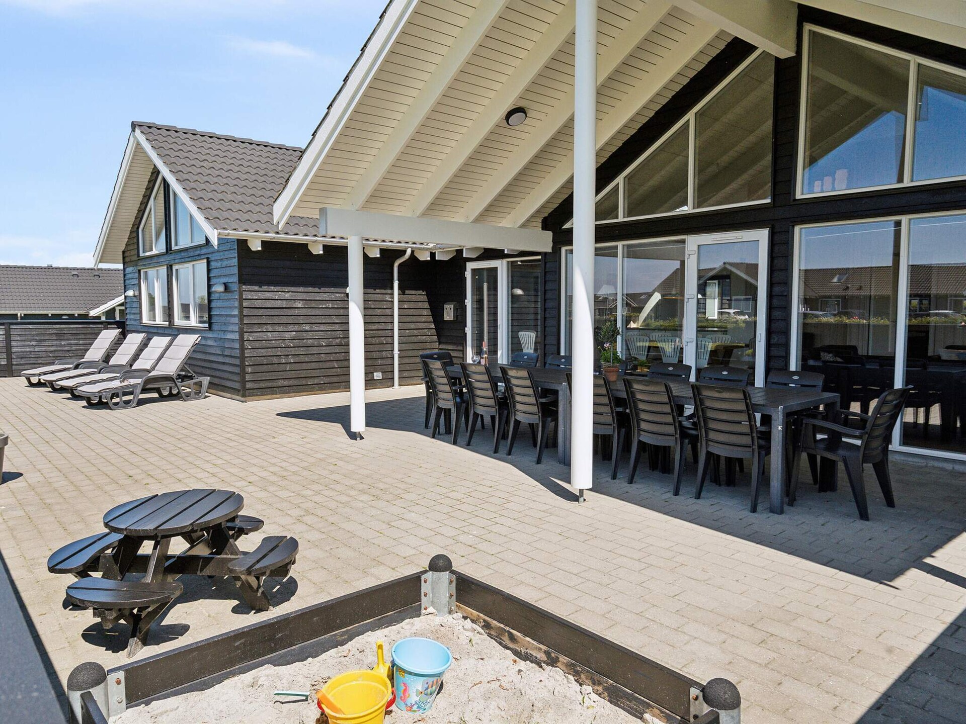 Groot vakantiehuis voor 16 personen met zwembad en sauna, vlakbij zee - foto 10