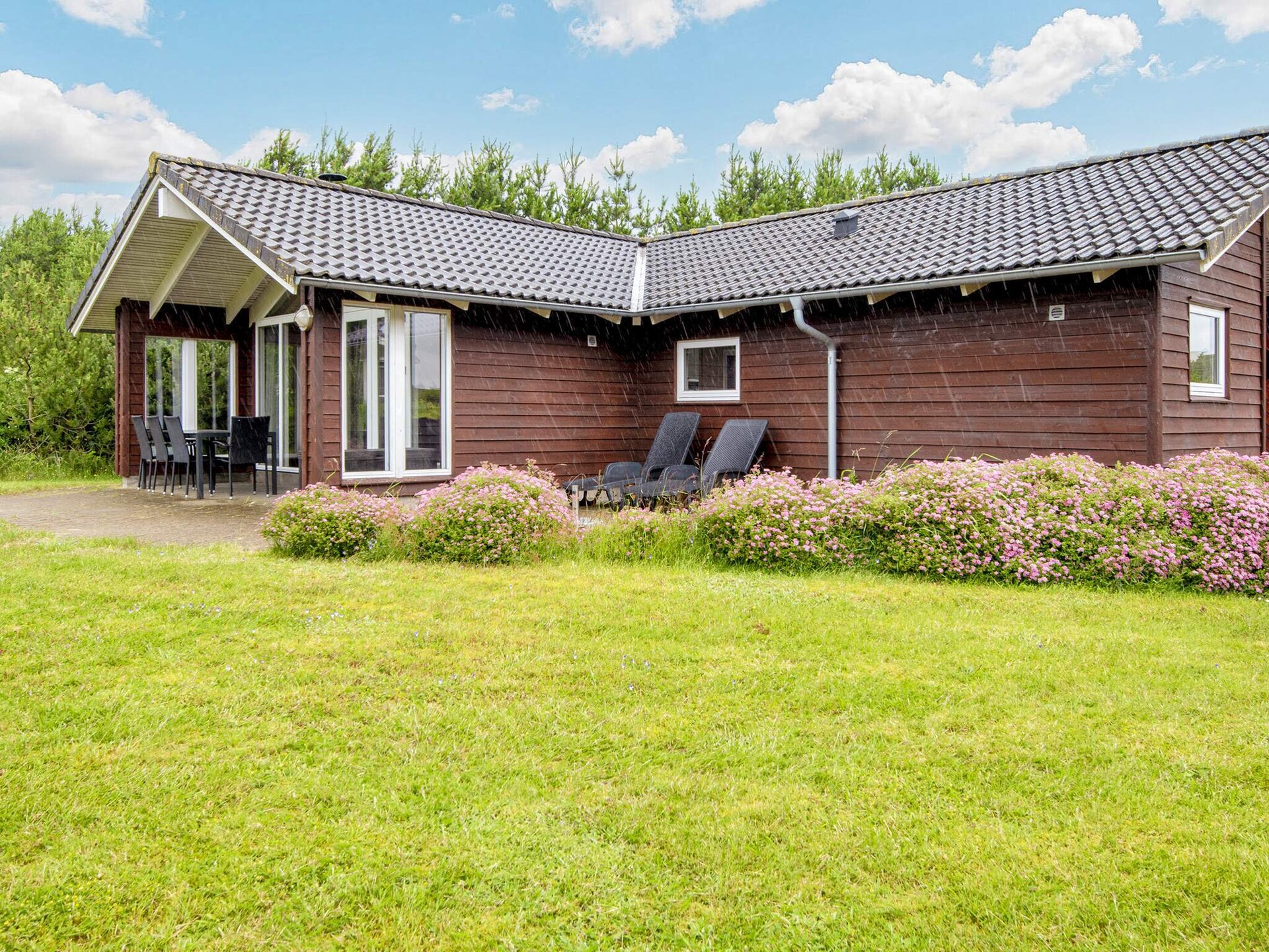 Sfeervol vakantiehuis aan de rand van het bos, op 100 meter van het Kvie Sø meer - foto 1