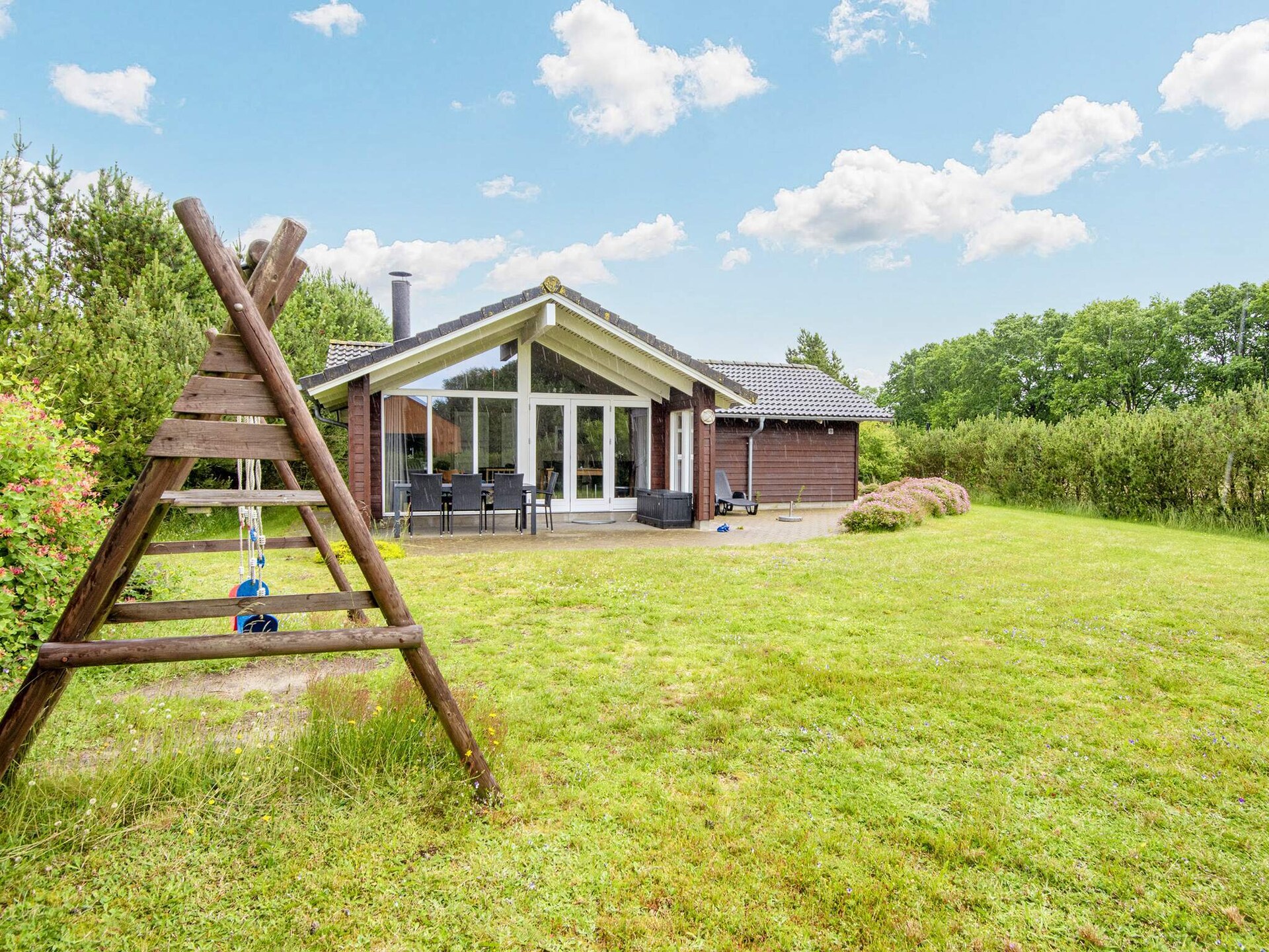 Sfeervol vakantiehuis aan de rand van het bos, op 100 meter van het Kvie Sø meer - foto 37