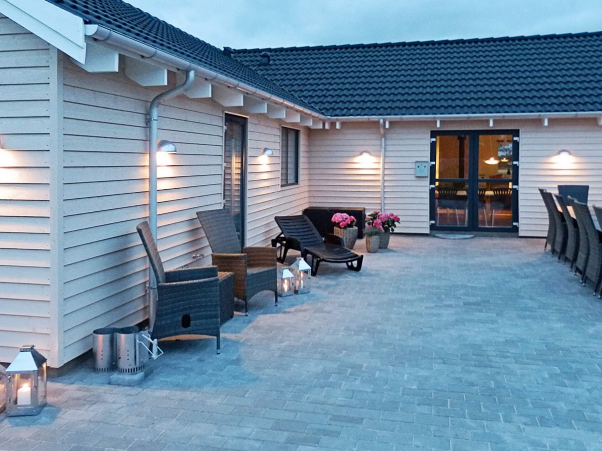 Luxe groepsverblijf met privézwembad, sauna en activiteitenruimte op 900m van zee - foto 2