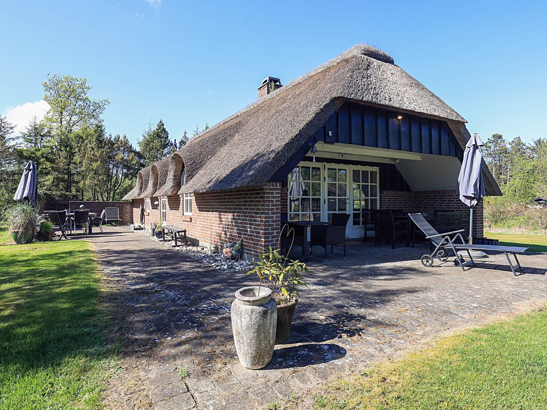 Sfeervol rietgedekt vakantiehuis met whirlpool op 200 meter van de zee in Jerup - foto 39