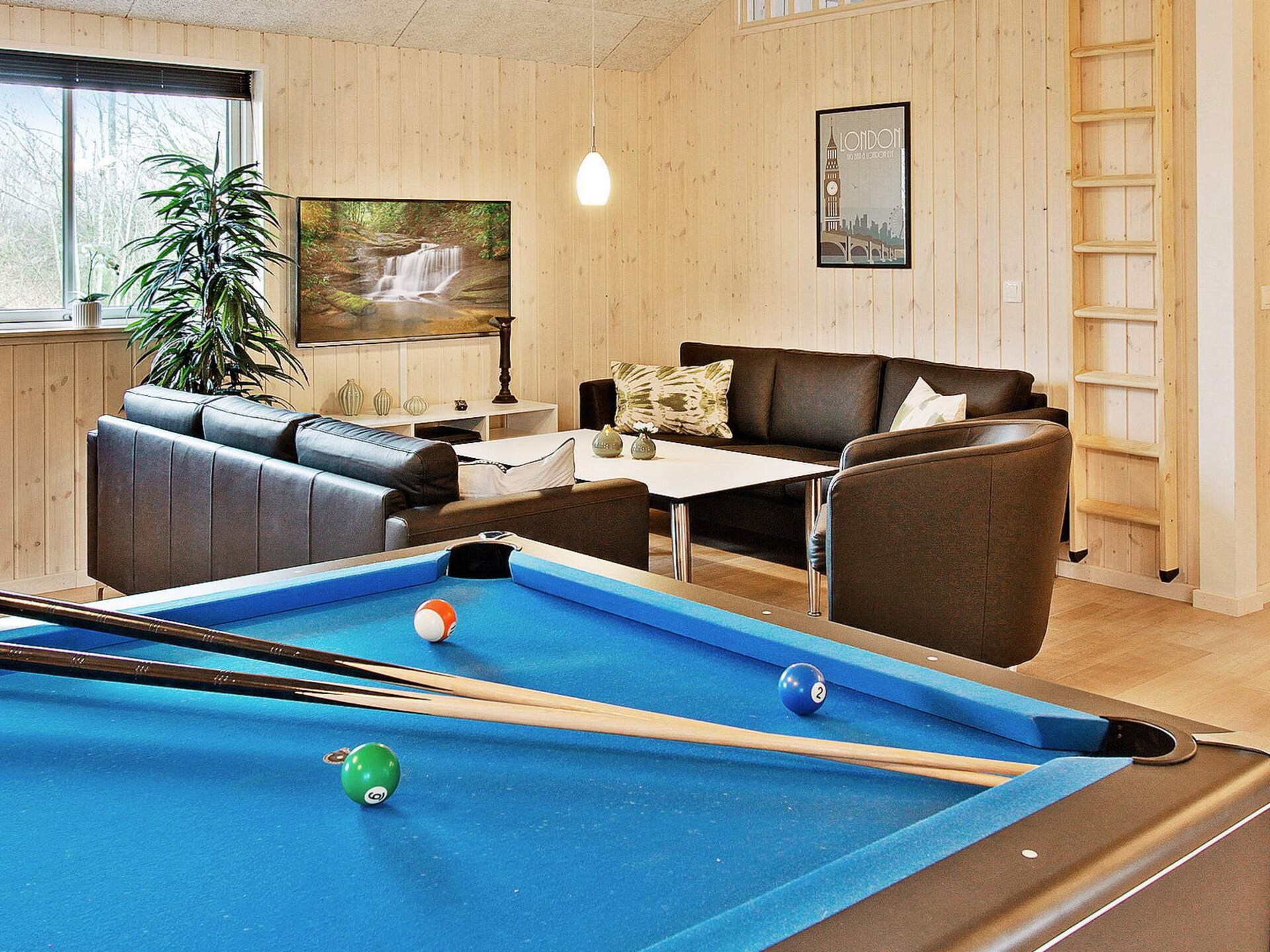 Op 950 m van zee: ruim vakantiehuis in Kappeln voor 24 personen · 298 m² - foto 11