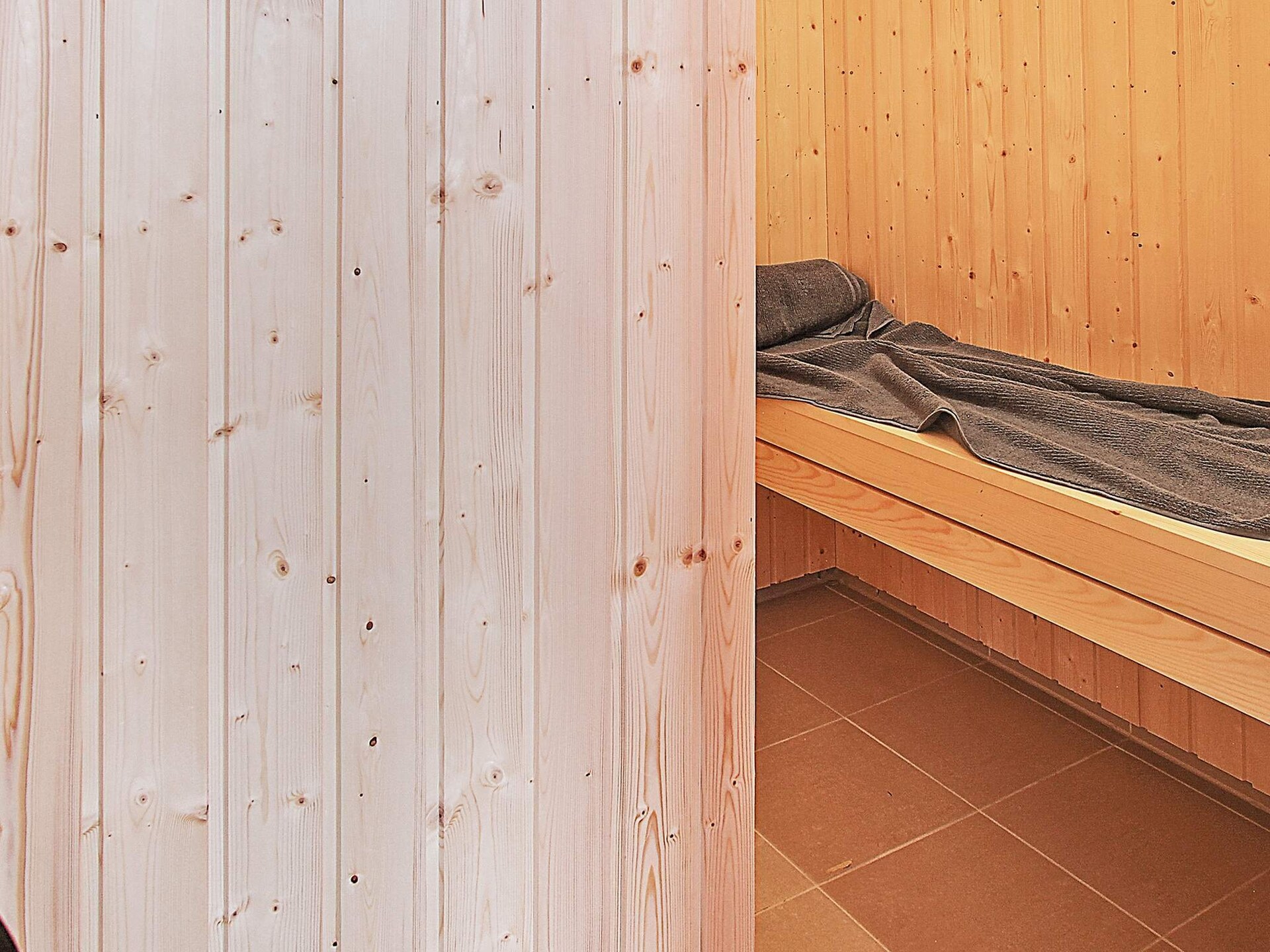 Luxe vakantiehuis met privézwembad en sauna op 900m van het strand - foto 24