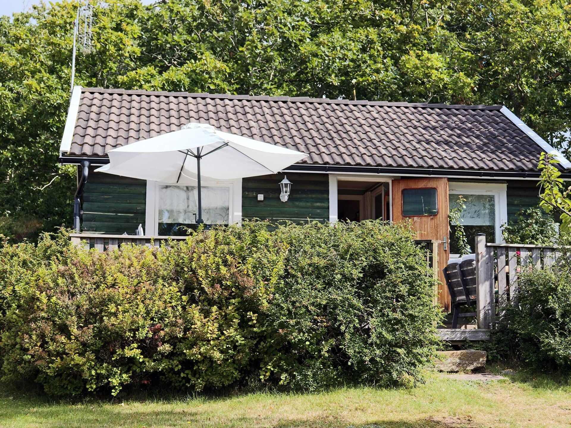 Knus vakantiehuis aan de Zweedse kust met zeezicht bij Ugglarp - foto 1