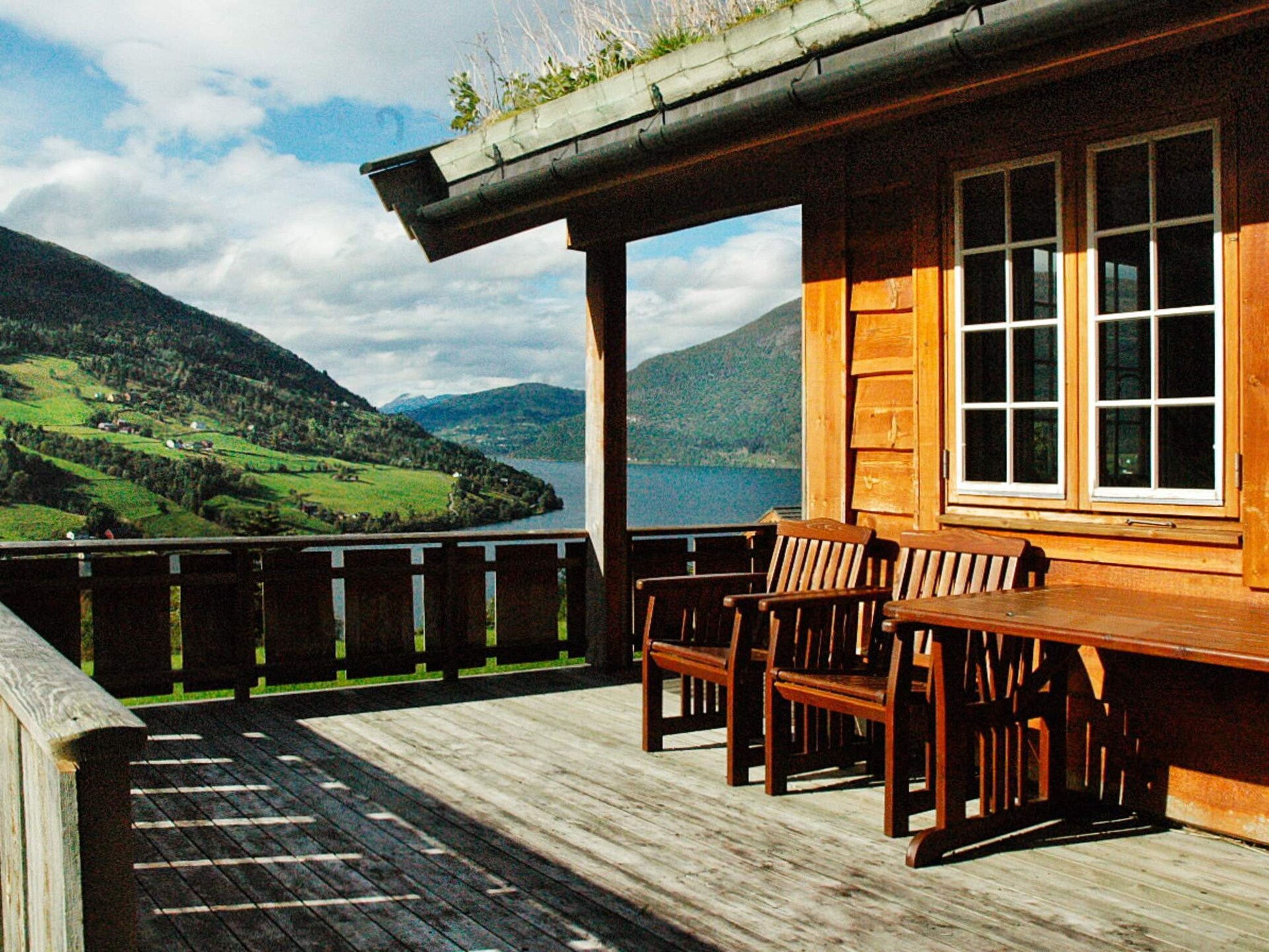 Vakantiehuis met panoramisch uitzicht op de Nordfjord in Olden - foto 8