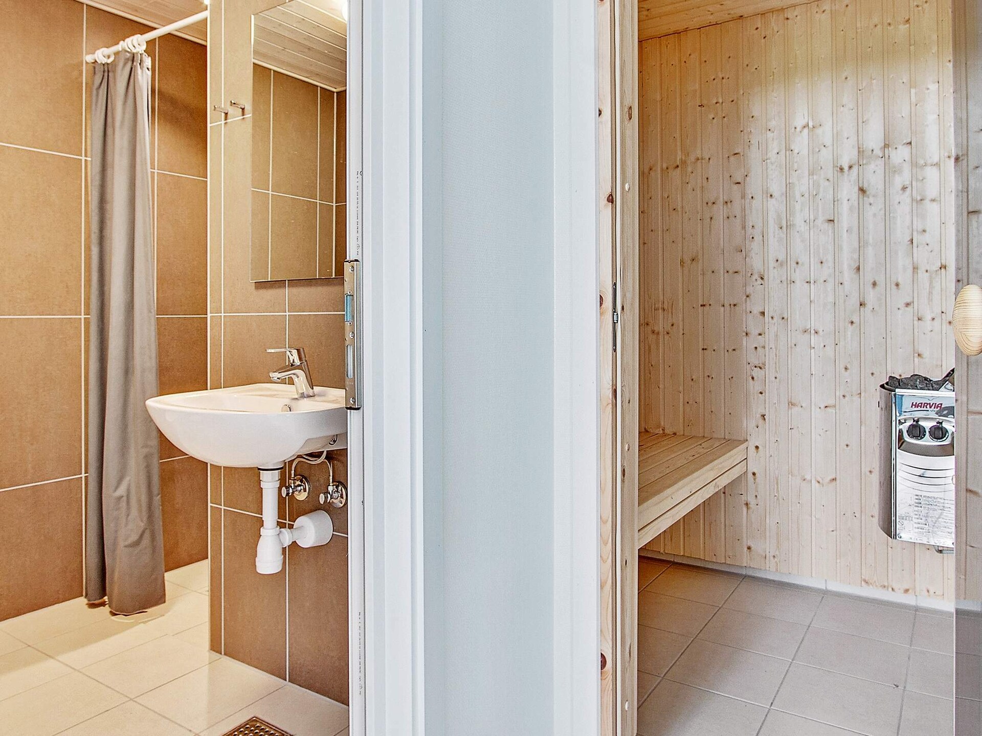 Groot vakantiehuis met privé-zwembad en sauna, op 2 km van zee - foto 32
