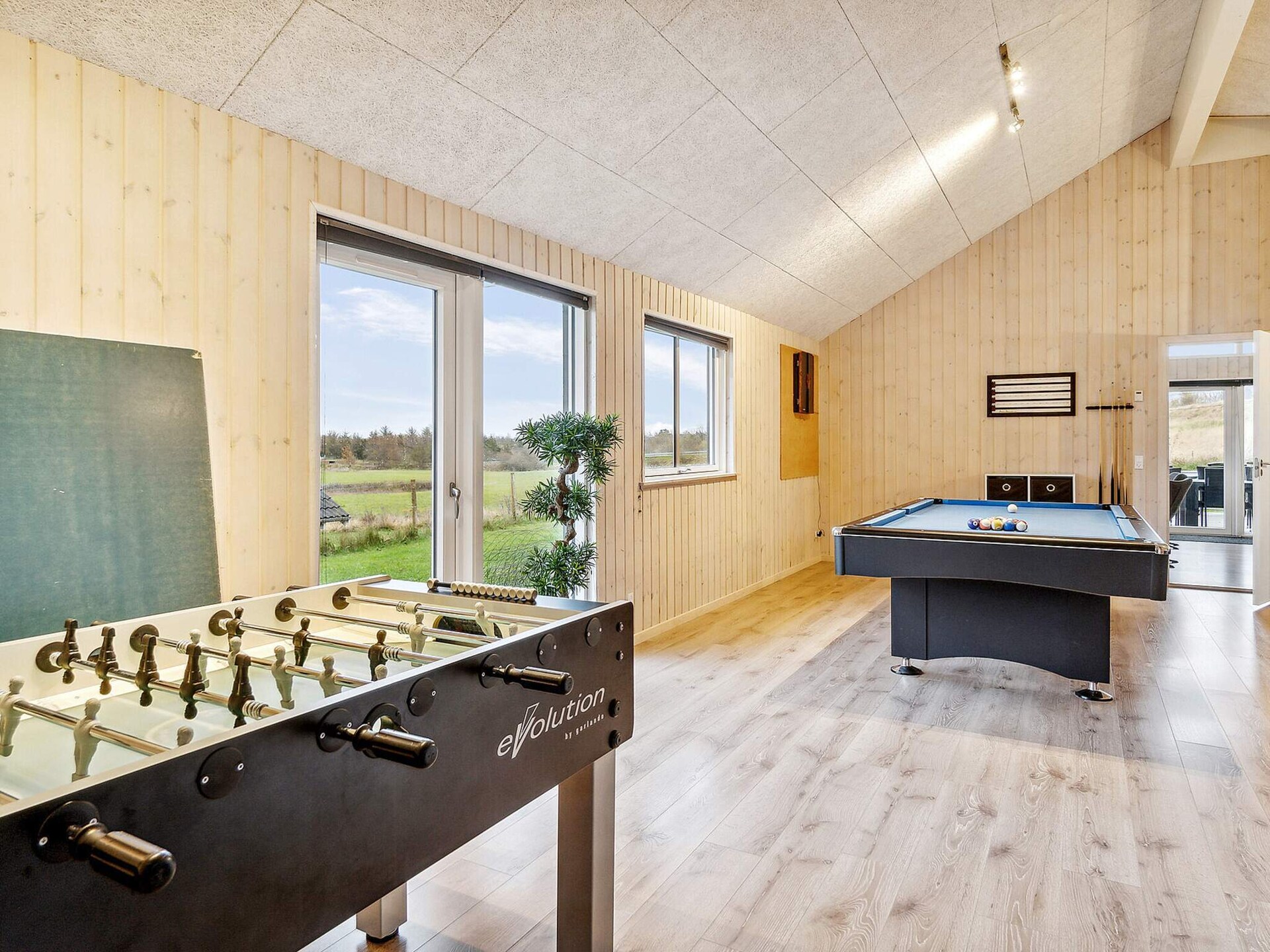 Groot vakantiehuis met privé-zwembad en sauna, op 2 km van zee - foto 11