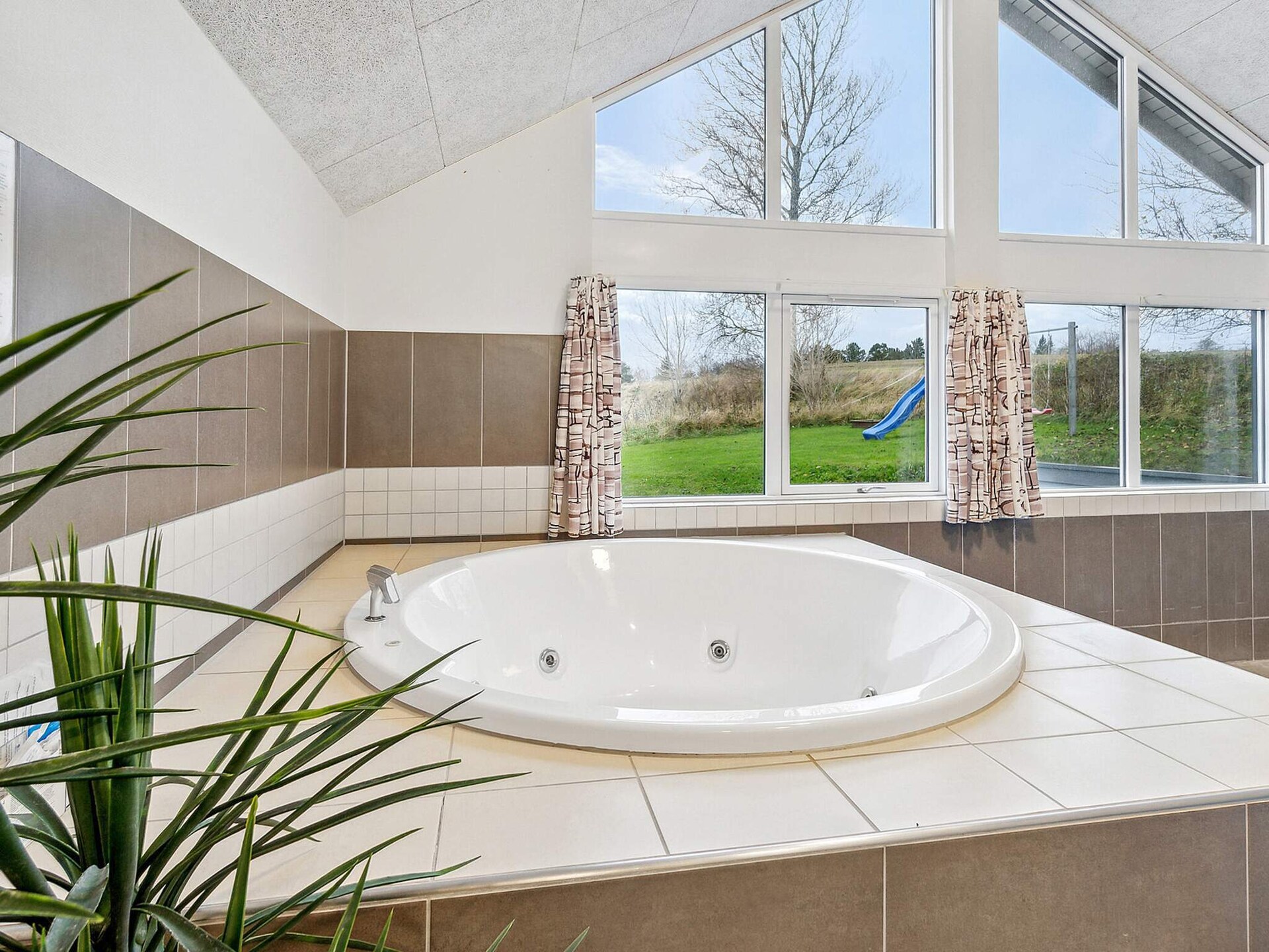 Groot vakantiehuis met privé-zwembad en sauna, op 2 km van zee - foto 14