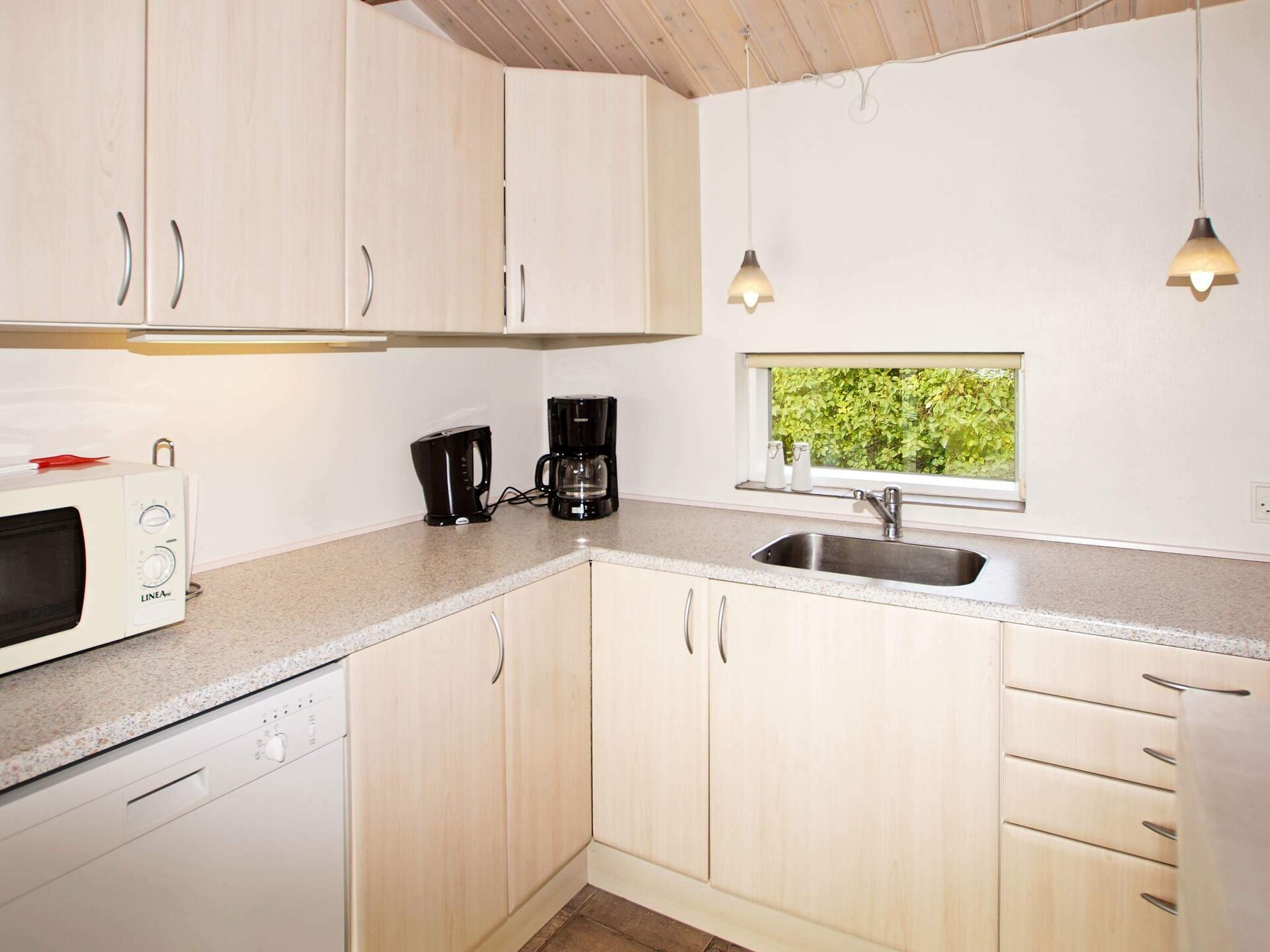 Licht vakantiehuis met sauna & whirlpool op 700m van Ringkøbing Fjord - foto 27