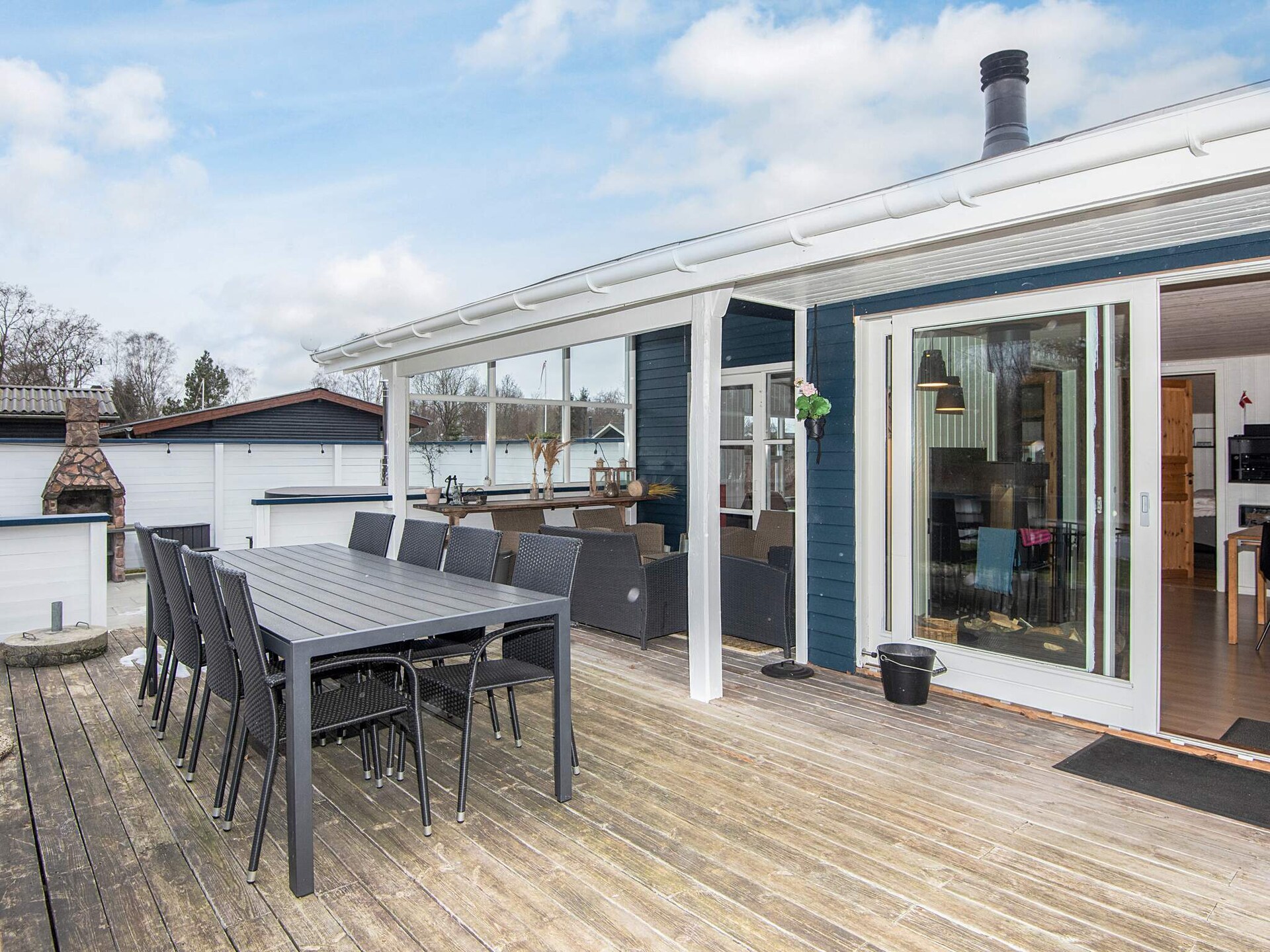 Sfeervol gerenoveerd vakantiehuis met houtgestookte hot tub op 400m van zee - foto 35