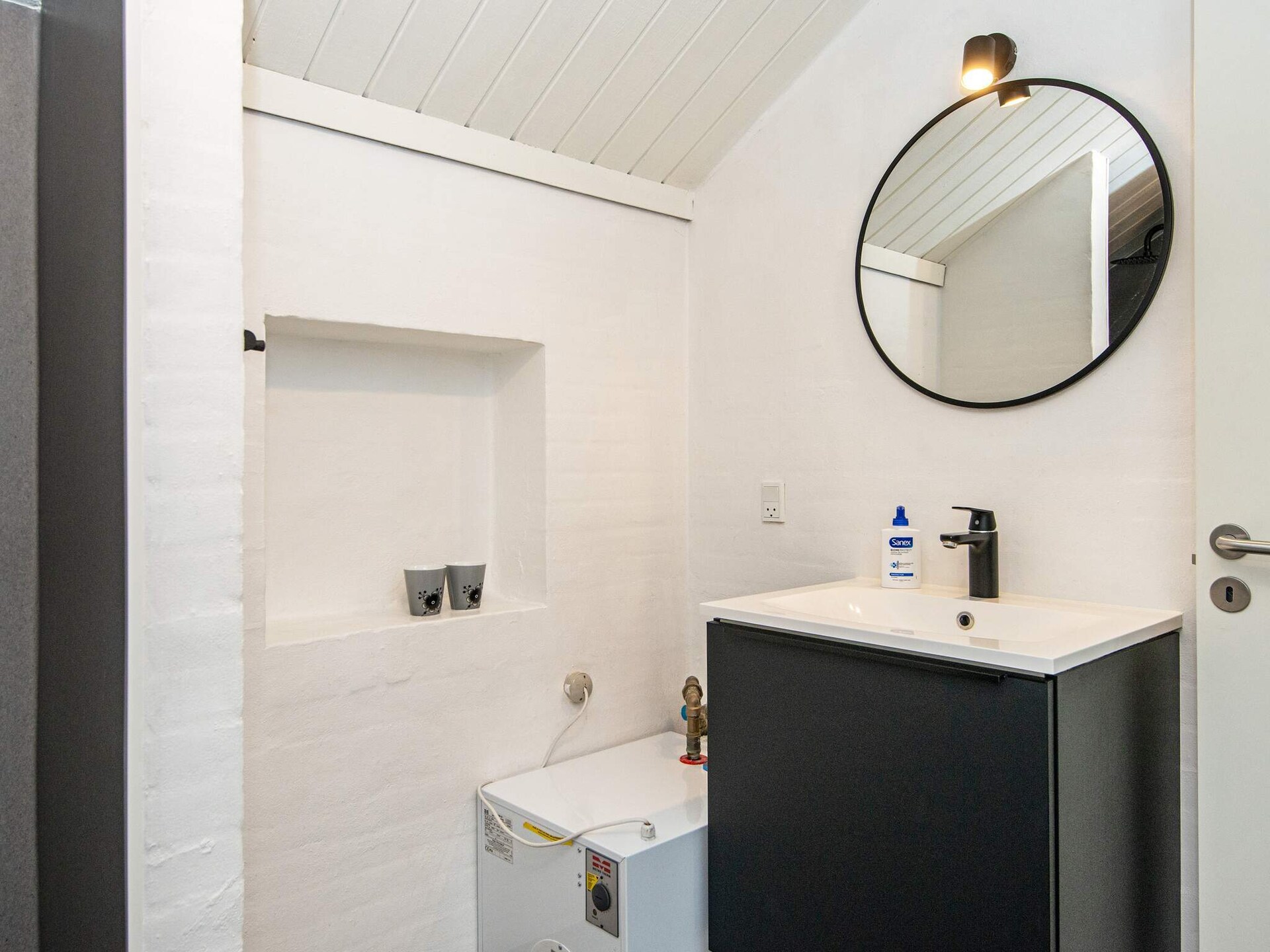 Ruim vakantiehuis voor 12 met privézwembad en sauna bij Henne Strand - foto 31