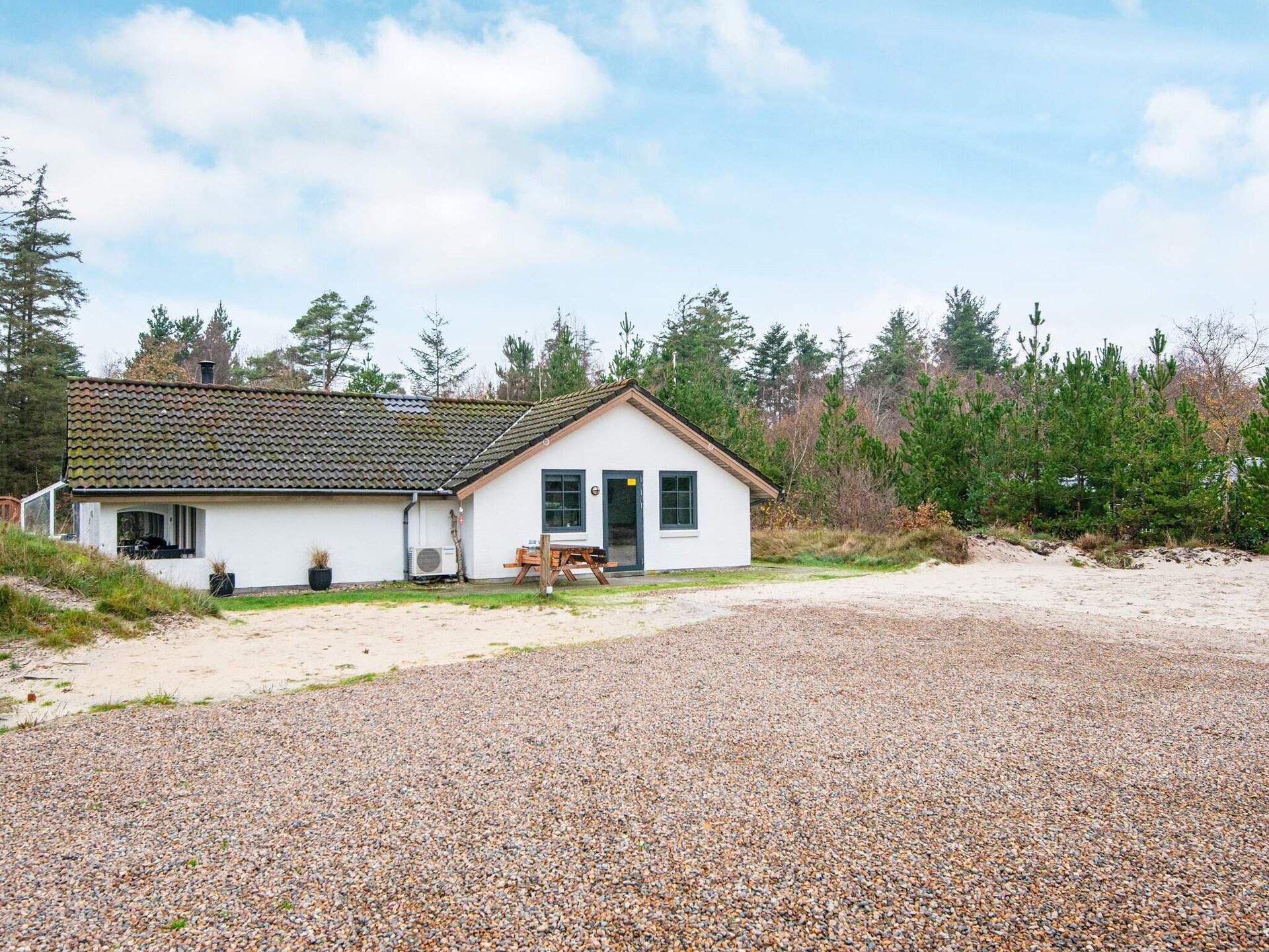 Ruim vakantiehuis voor 12 met privézwembad en sauna bij Henne Strand - foto 39