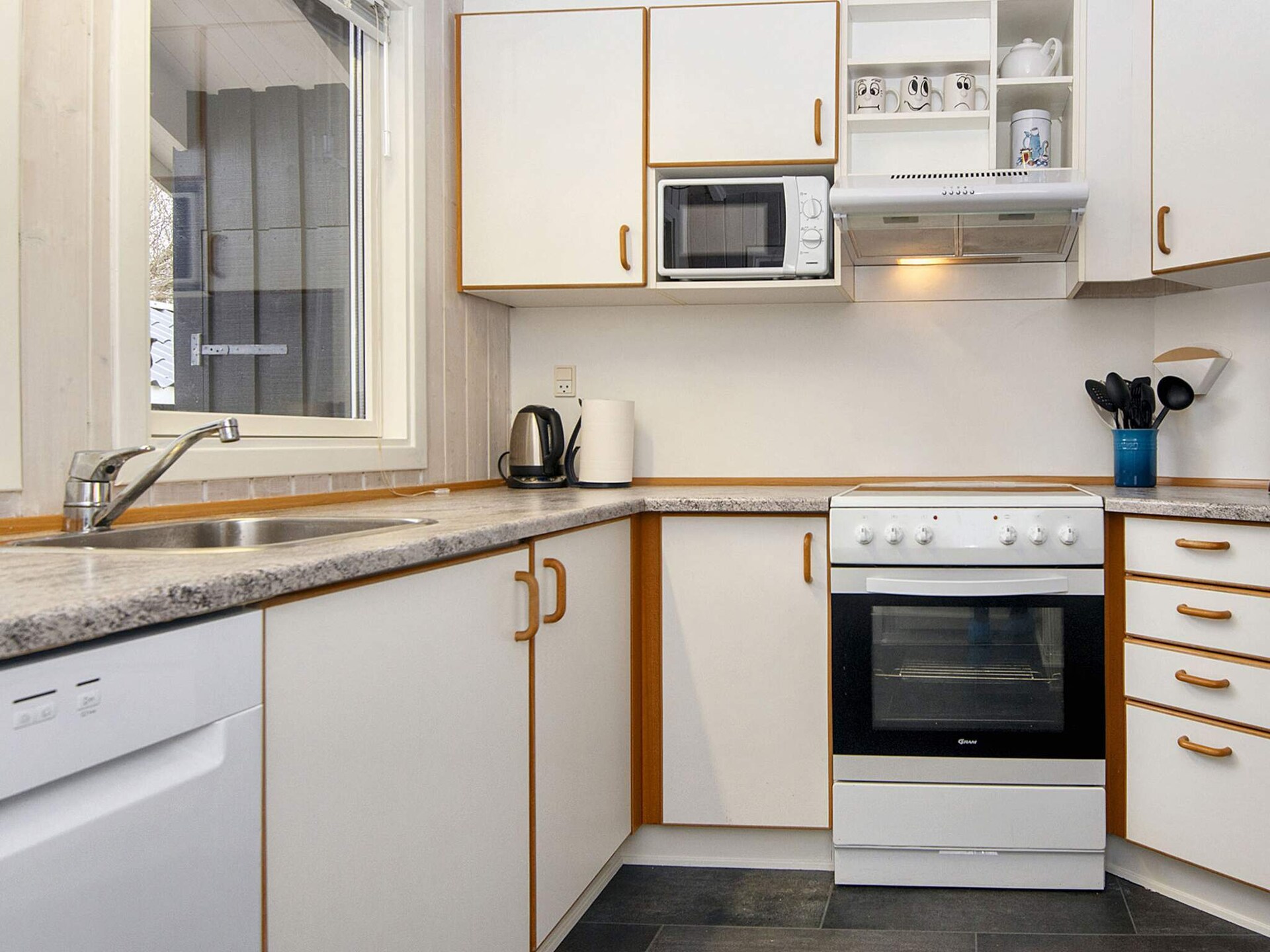 Vrijstaand vakantiehuis met whirlpool, sauna en tuin op 400m van de zee bij Hemmet - foto 27