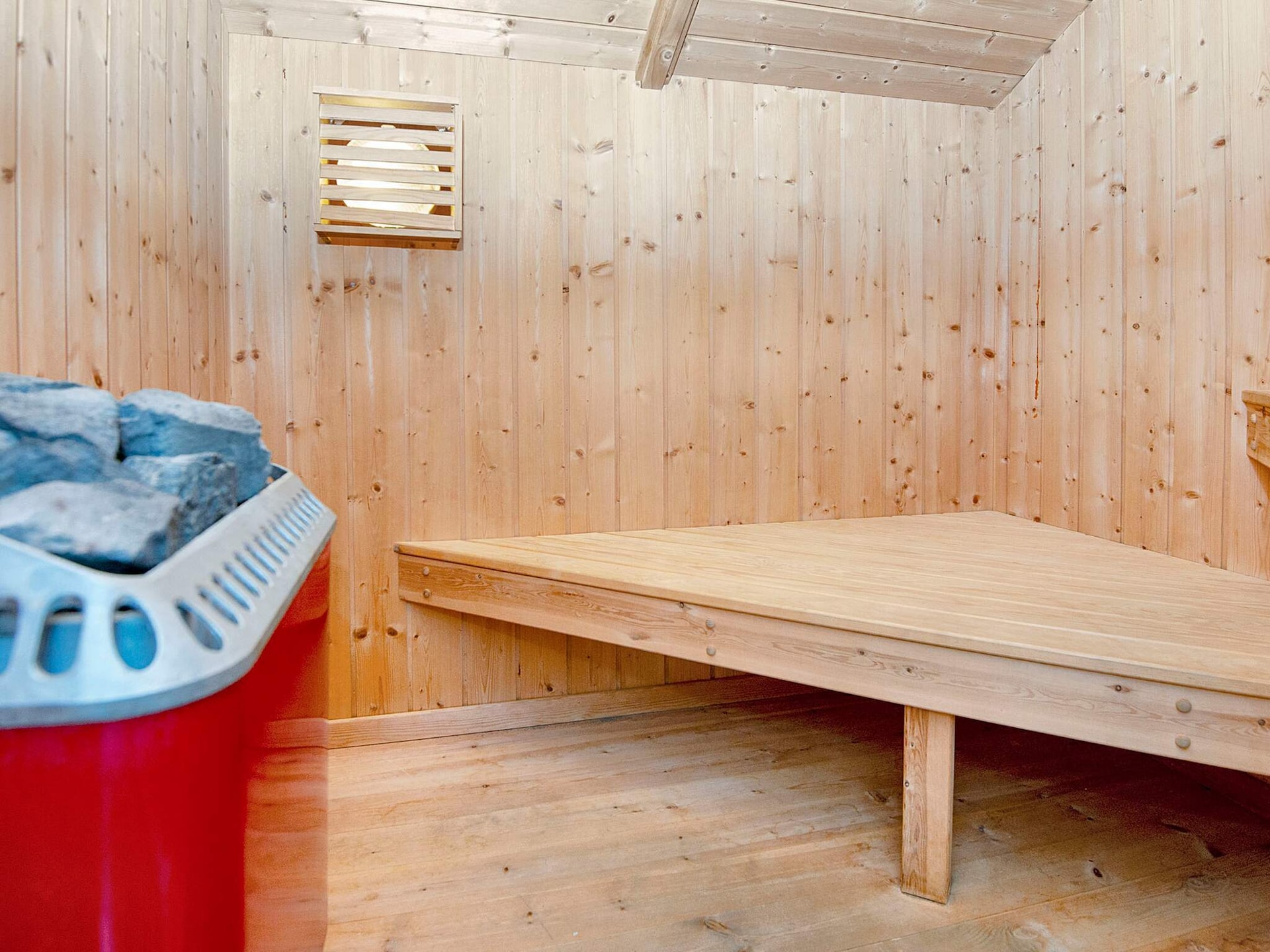 Vrijstaand vakantiehuis met whirlpool, sauna en tuin op 400m van de zee bij Hemmet - foto 34