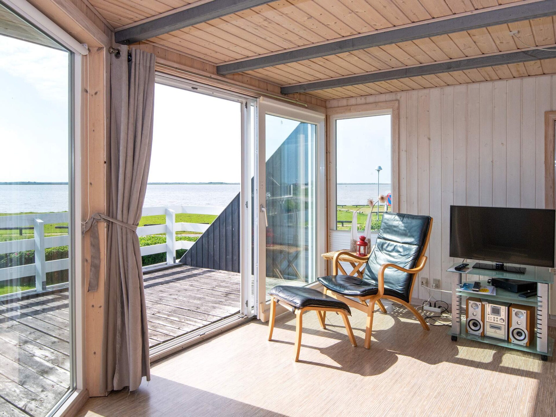 Eerstelijns vakantiehuis aan de Ringkøbing Fjord met panoramisch uitzicht - foto 15