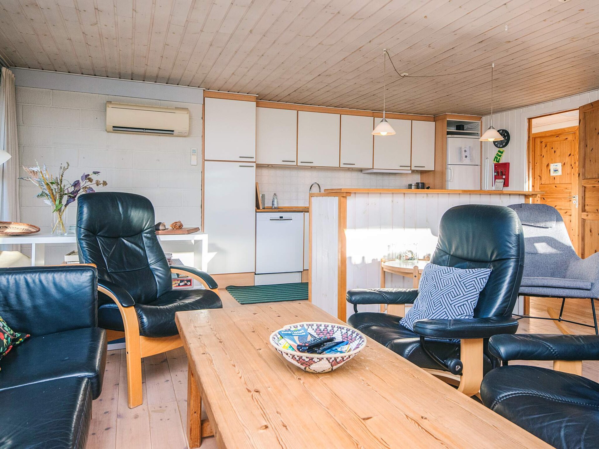 Vrijstaand vakantiehuis in Glesborg, 800m van de zee met houtgestookte hottub - foto 24