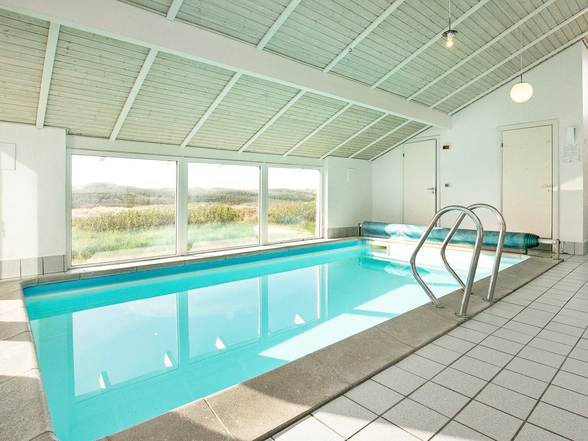 Vrijstaand vakantiehuis met zwembad, sauna en zeezicht op 100m van strand - foto 13