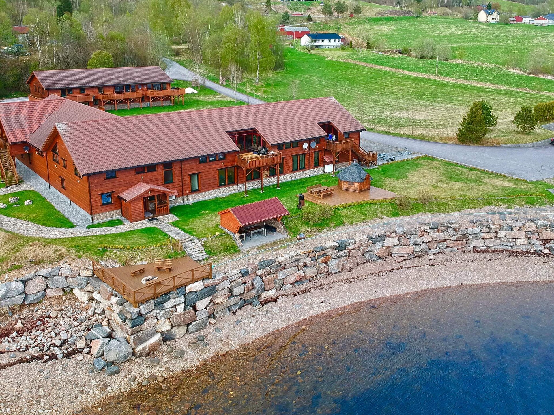 Ruim vakantiehuis in Eidsvåg voor 10 personen aan de fjord - foto 2