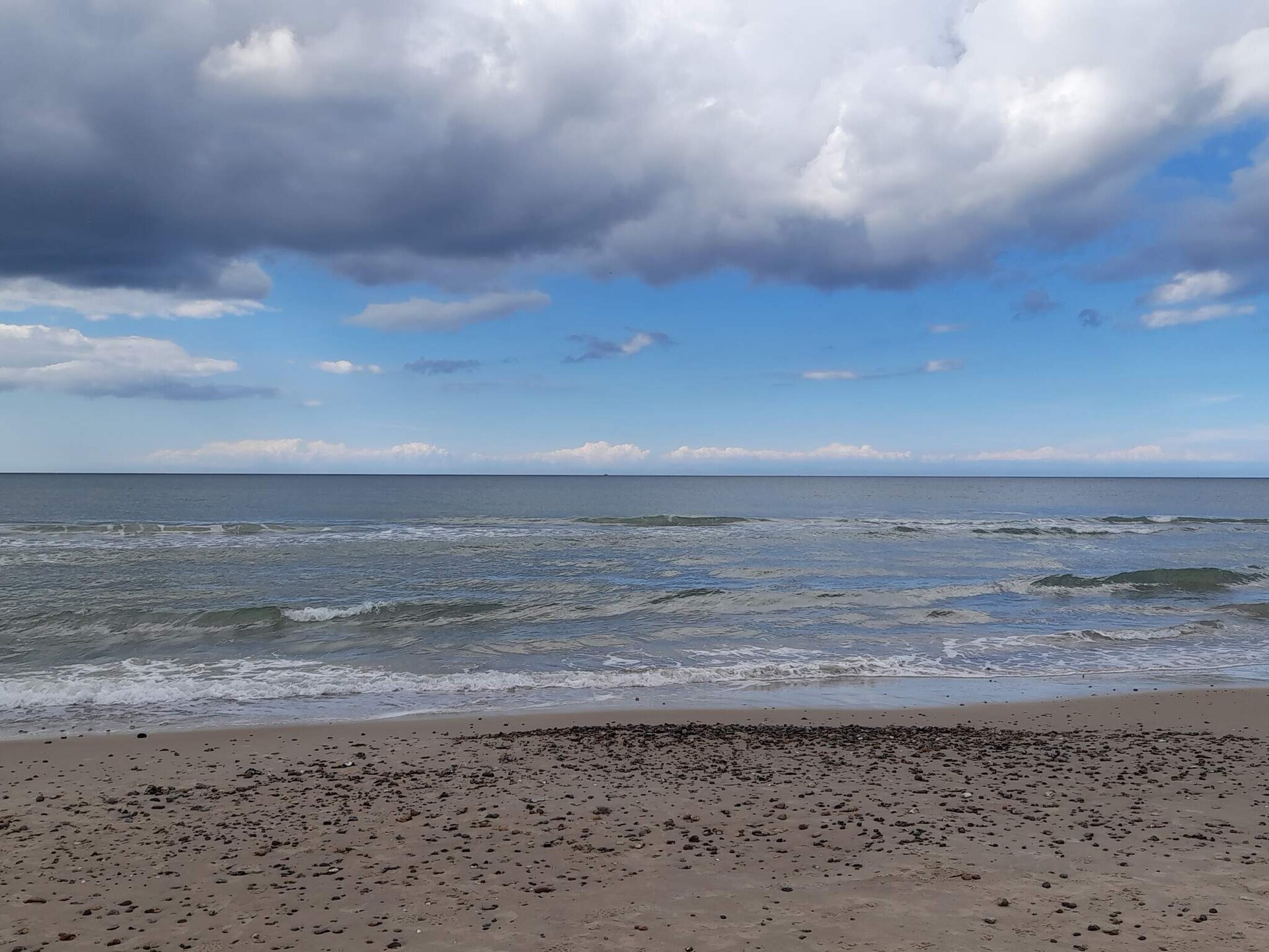 Knus houten huis in de duinen bij Tornby Strand op 500 meter - foto 18