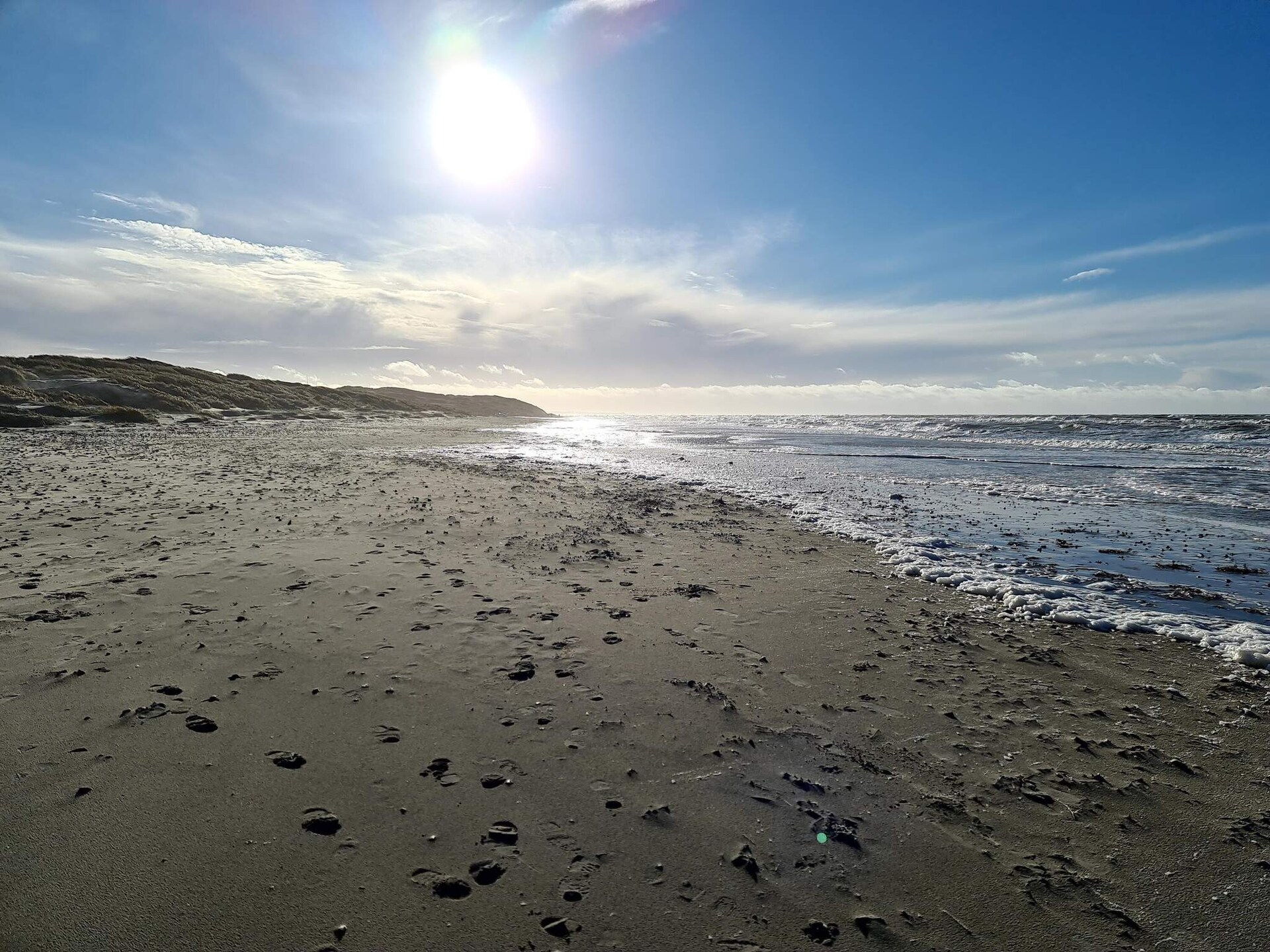 Knus houten huis in de duinen bij Tornby Strand op 500 meter - foto 22