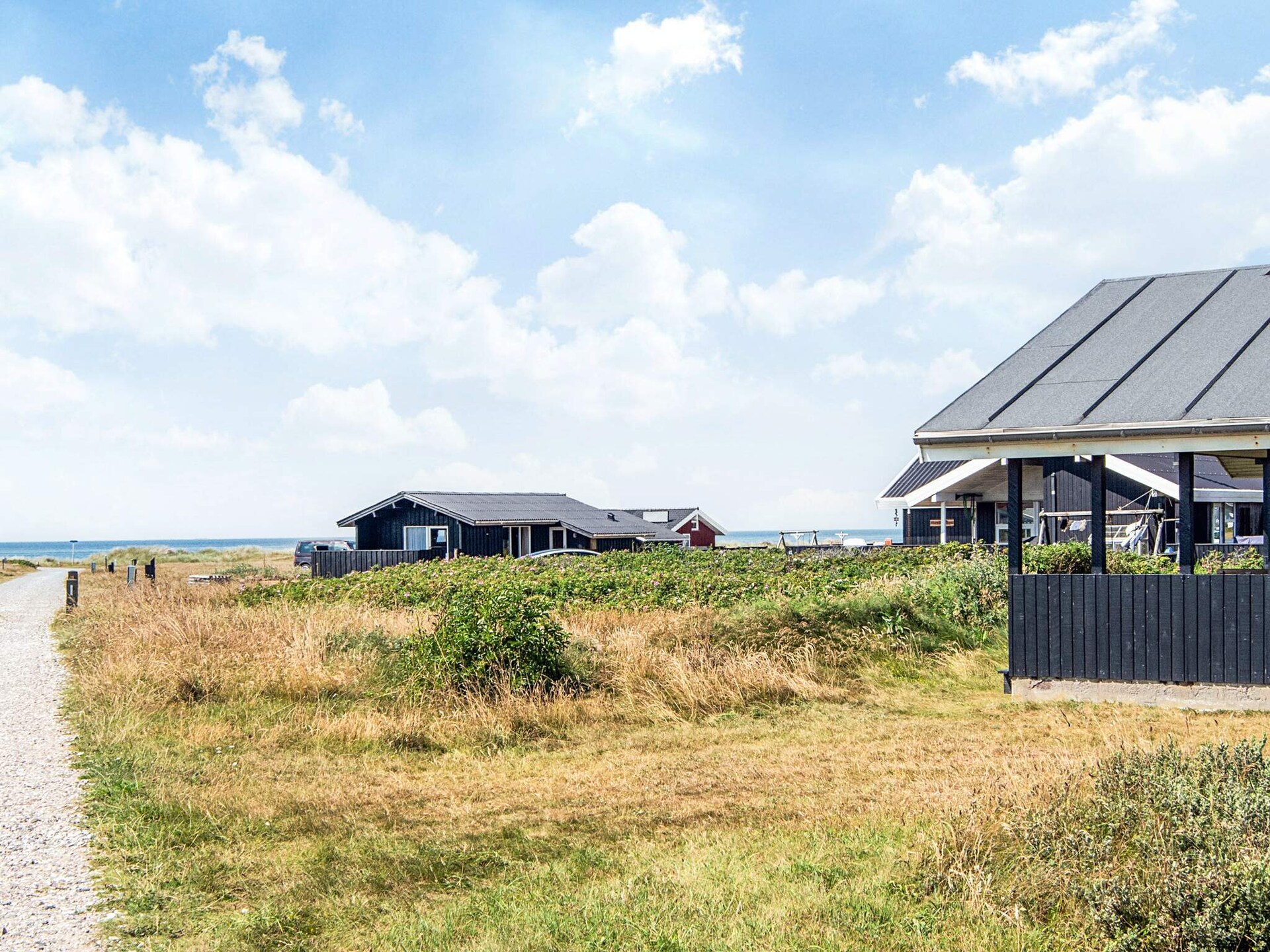 Licht vakantiehuis met zeezicht op 200 meter van Nørlev Strand - foto 2
