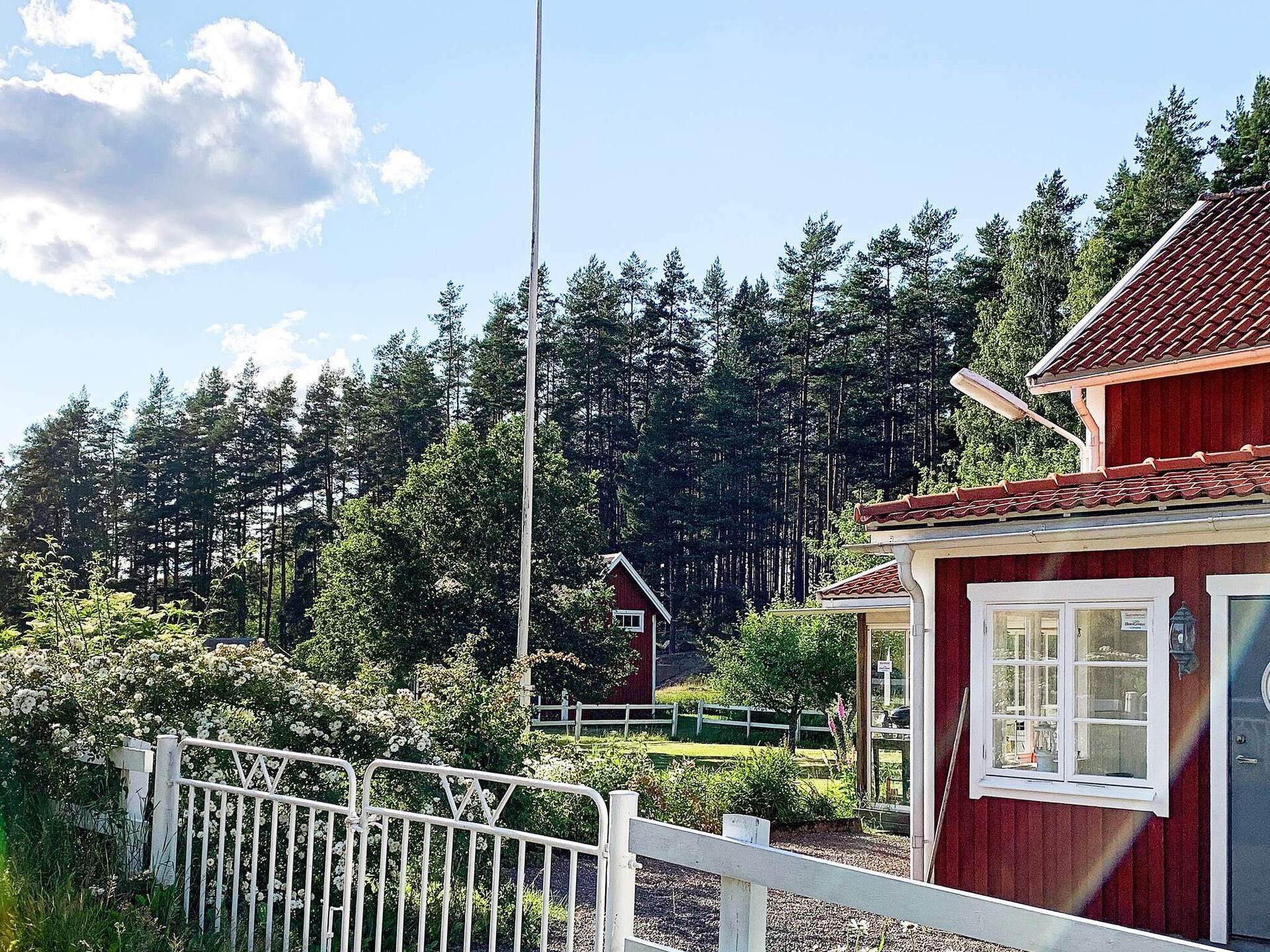Traditioneel Zweedse woning met veranda en houtkachel nabij Västervik - foto 2