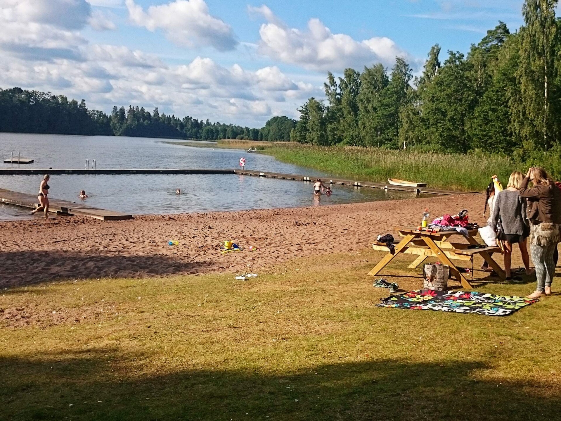 Traditioneel Zweedse woning met veranda en houtkachel nabij Västervik - foto 30