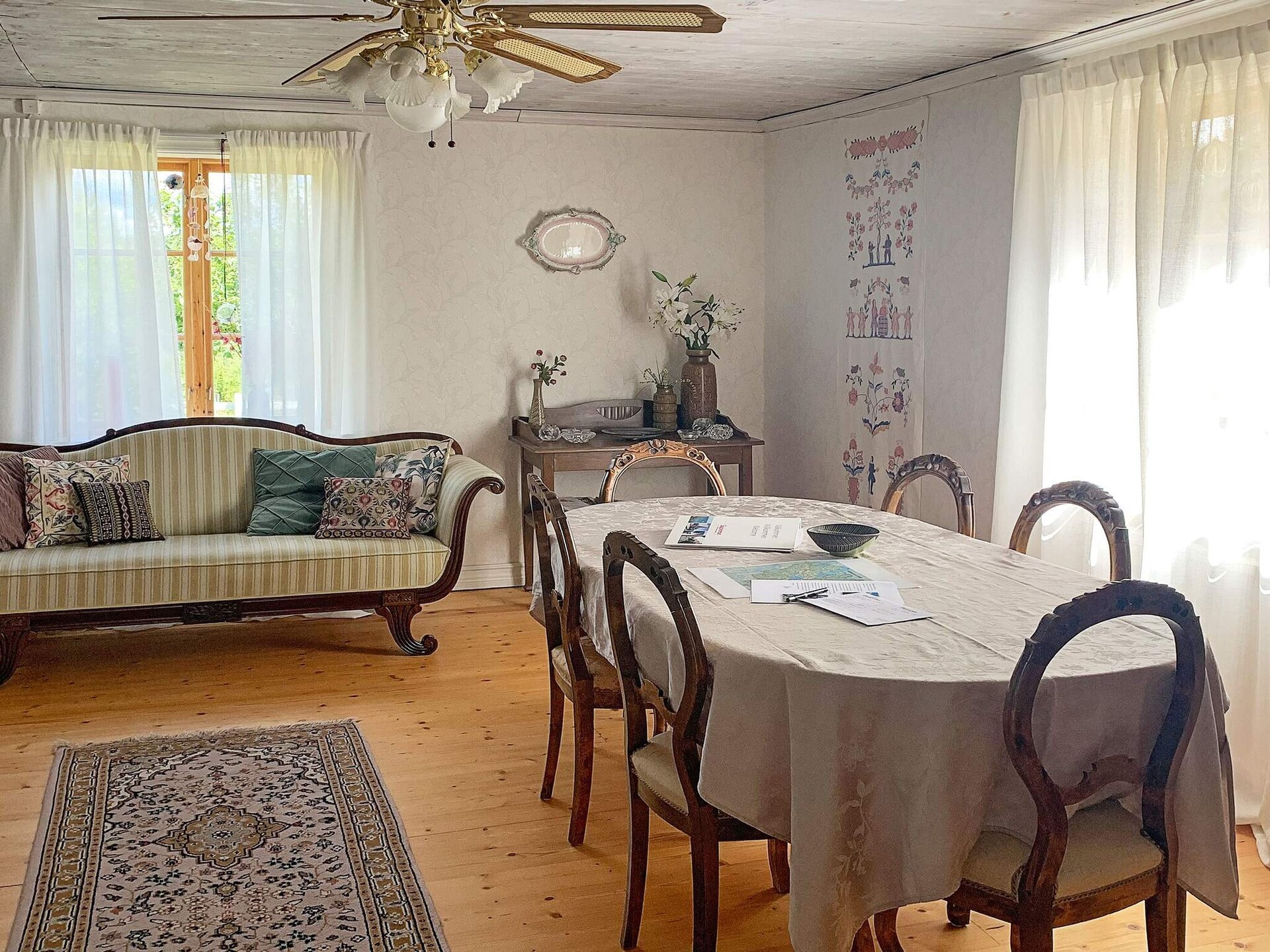 Traditioneel Zweedse woning met veranda en houtkachel nabij Västervik - foto 10