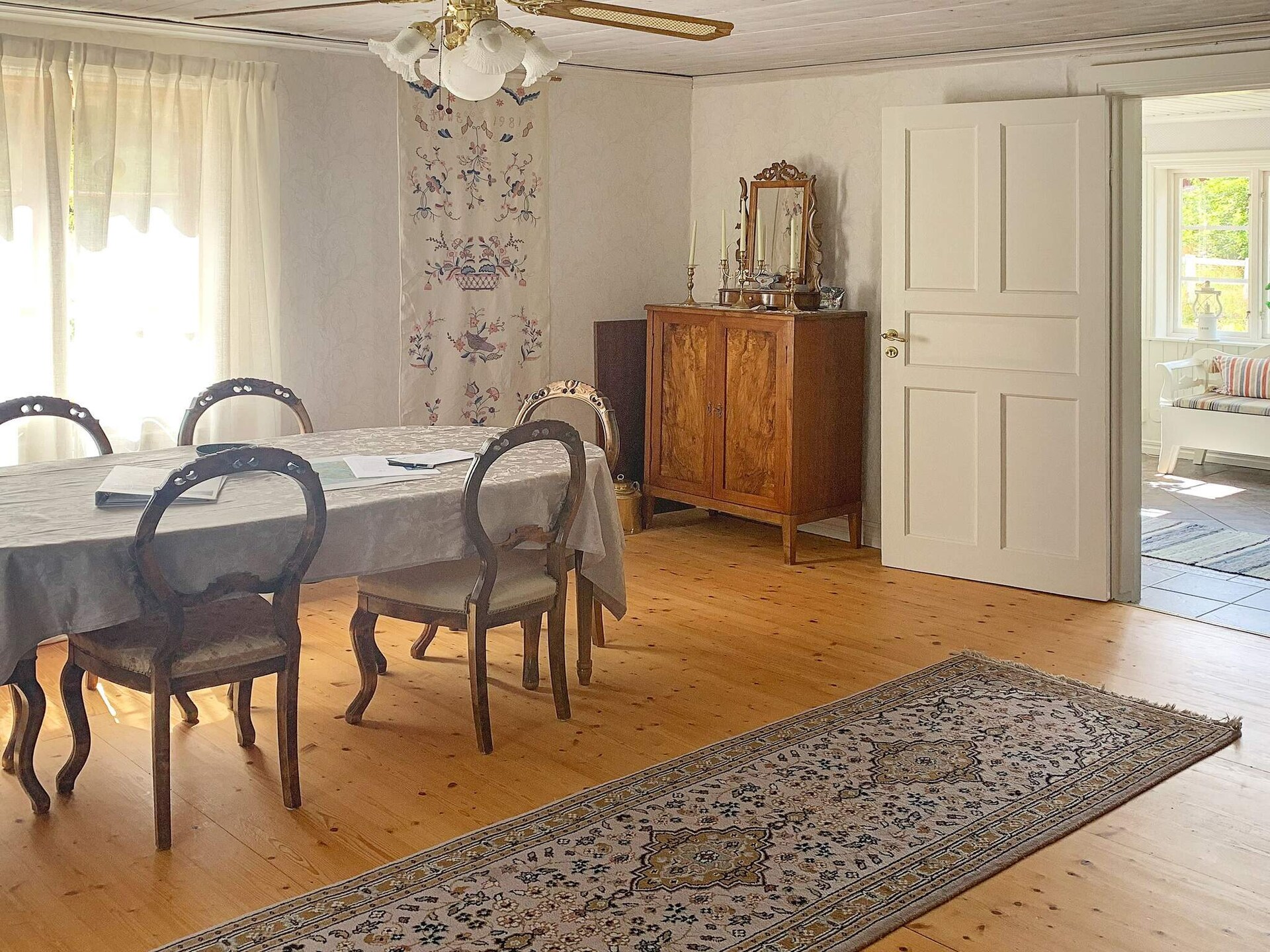 Traditioneel Zweedse woning met veranda en houtkachel nabij Västervik - foto 11