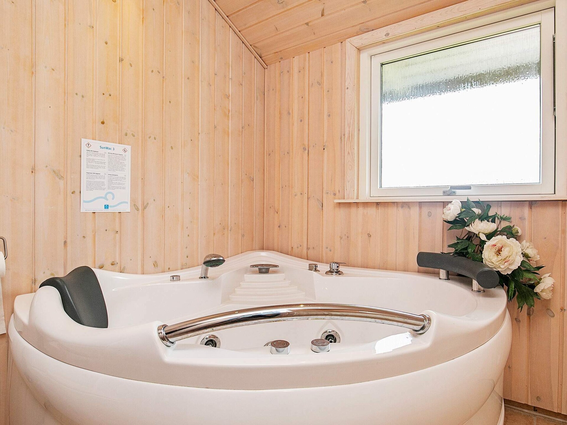 Lichtrijk vakantiehuis met sauna & whirlpool nabij Tranum Strand - foto 21