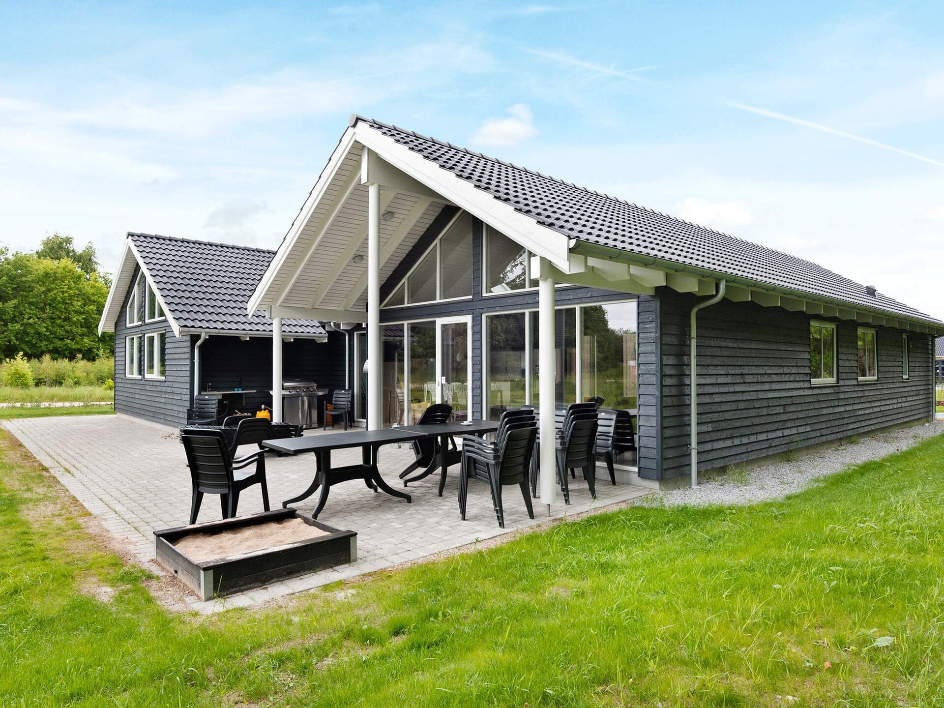 Groots vakantiehuis met zwembad, sauna & activiteiten op 800m van zee - foto 49