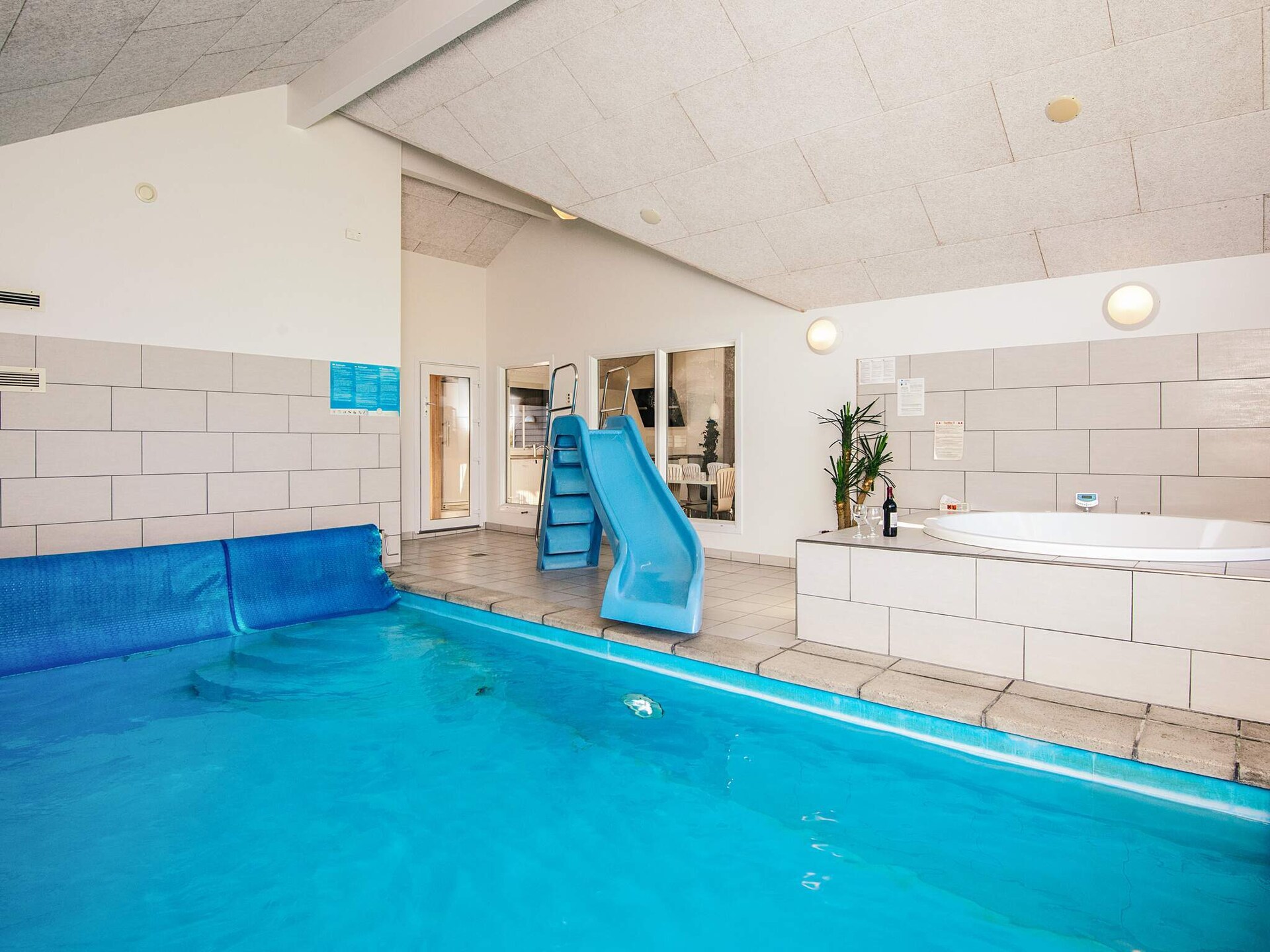 Groots vakantiehuis met zwembad, sauna & activiteiten op 800m van zee - foto 13