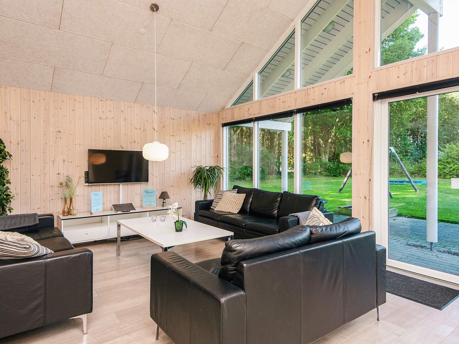 Groots vakantiehuis met zwembad, sauna & activiteiten op 800m van zee - foto 2