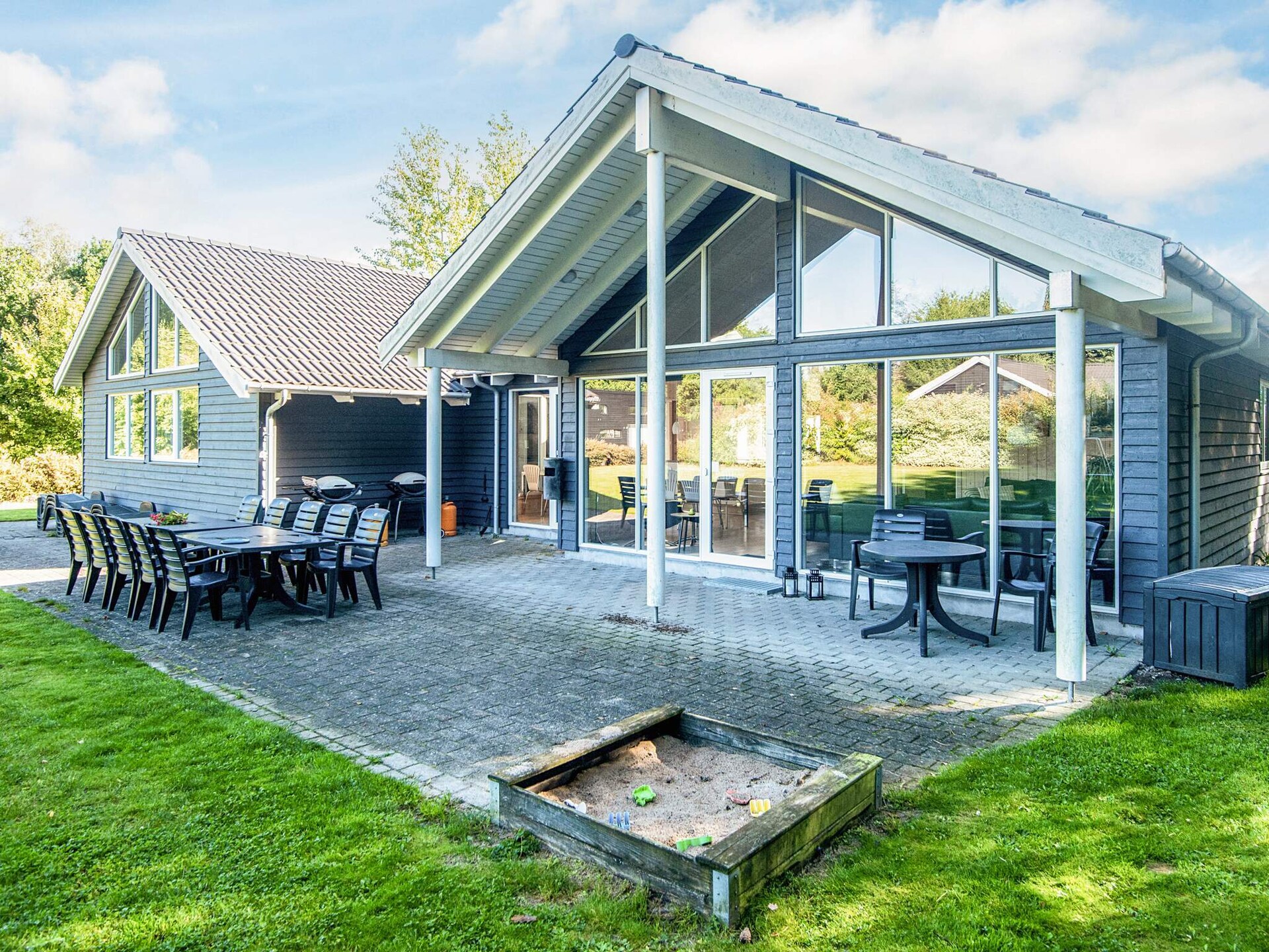 Groots vakantiehuis met zwembad, sauna & activiteiten op 800m van zee - foto 10
