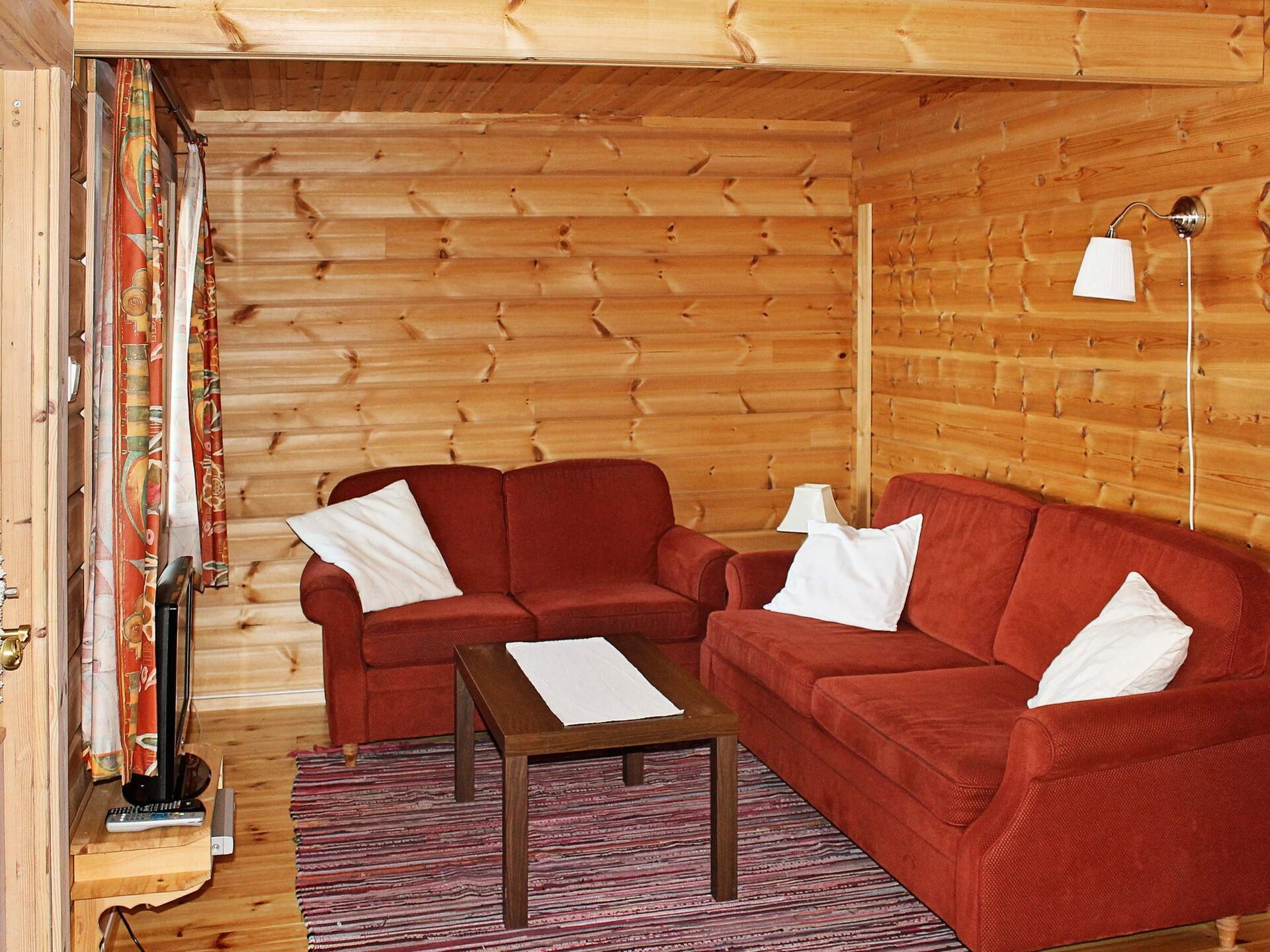 Zuidgerichte vakantiewoning aan de Skålvikfjord met fjordzicht en boothuur - foto 9