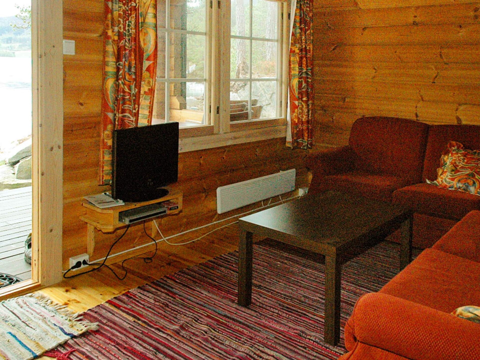 Zuidgerichte vakantiewoning aan de Skålvikfjord met fjordzicht en boothuur - foto 10