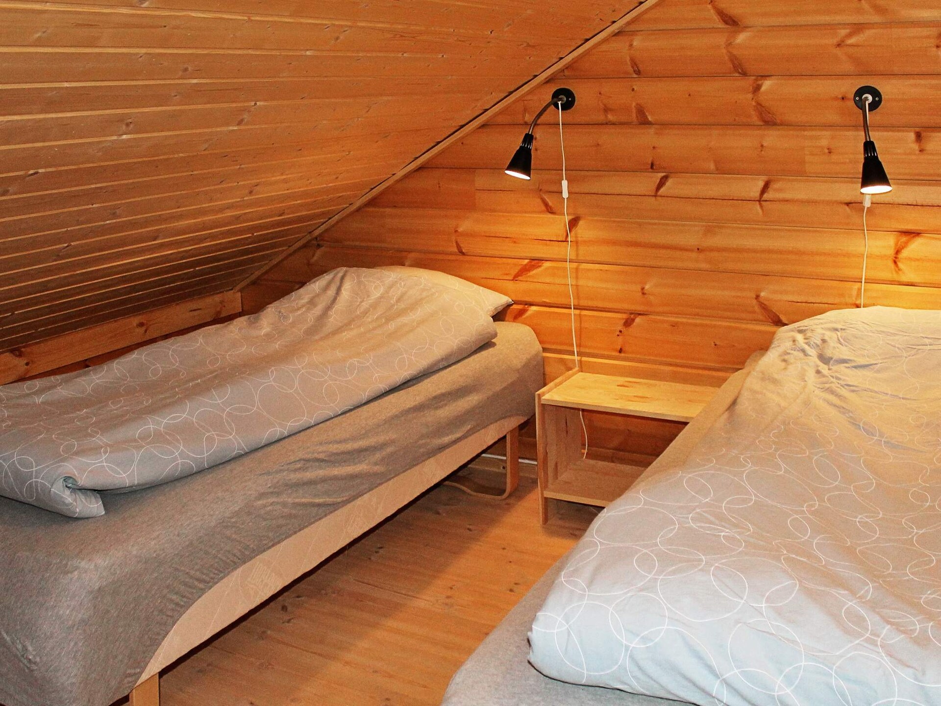 Zuidgerichte vakantiewoning aan de Skålvikfjord met fjordzicht en boothuur - foto 19