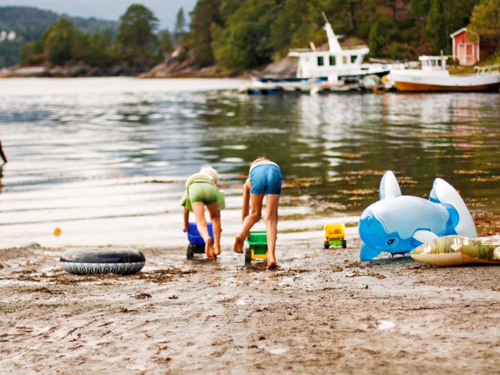 Zuidgerichte vakantiewoning aan de Skålvikfjord met fjordzicht en boothuur - foto 26