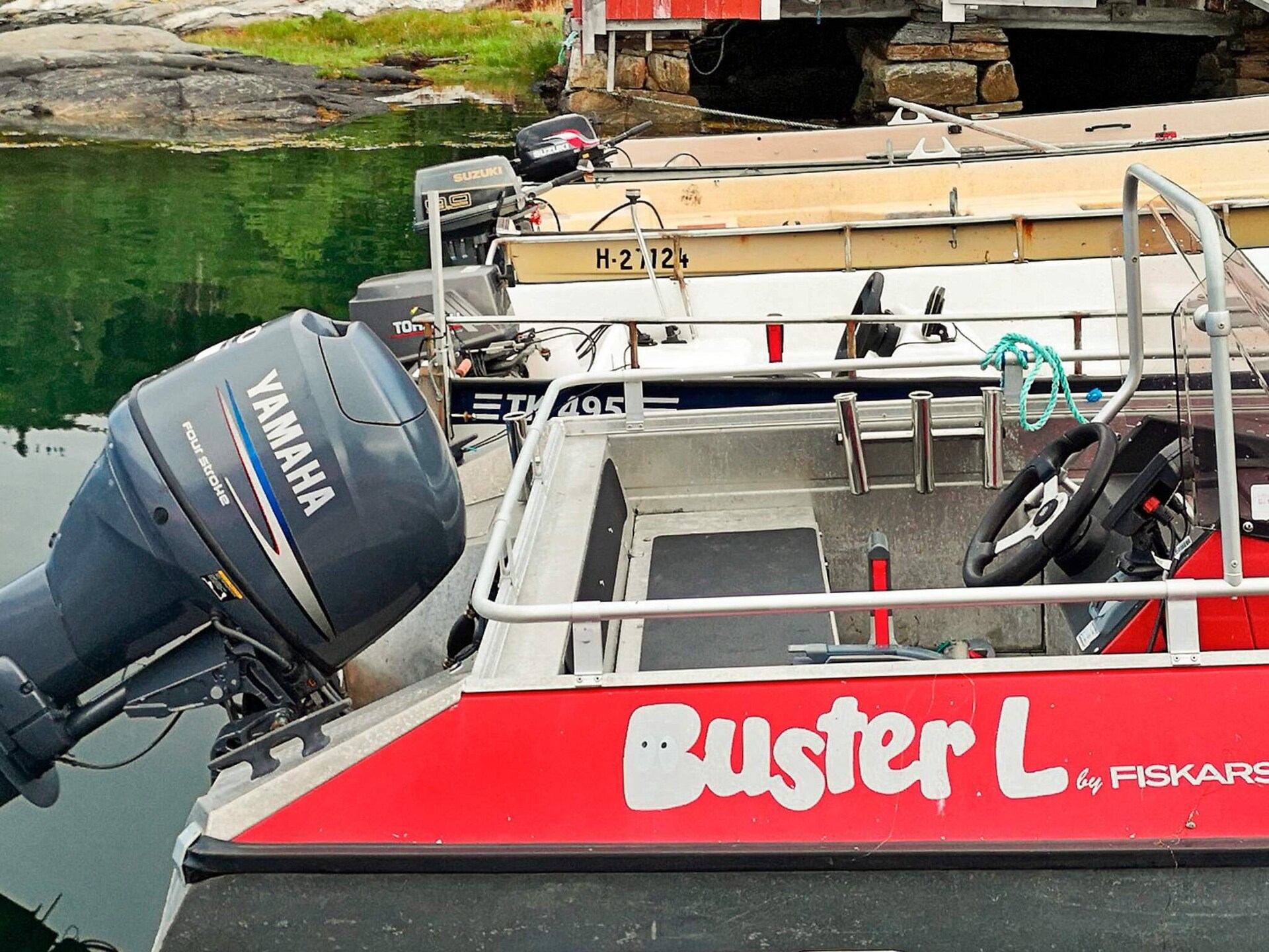 Zuidgerichte vakantiewoning aan de Skålvikfjord met fjordzicht en boothuur - foto 39