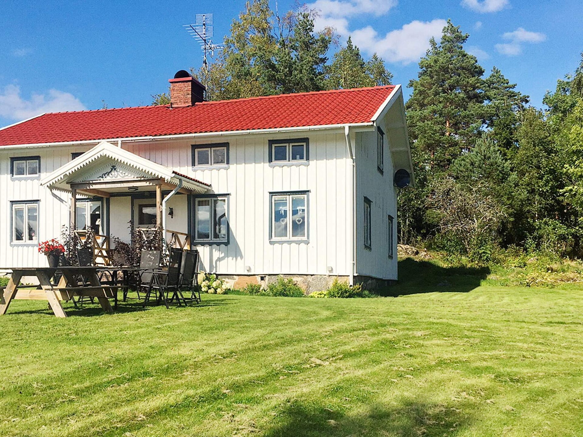 Sfeervol gerenoveerd vakantiehuis nabij meer in Håcksvik, Småland - foto 1