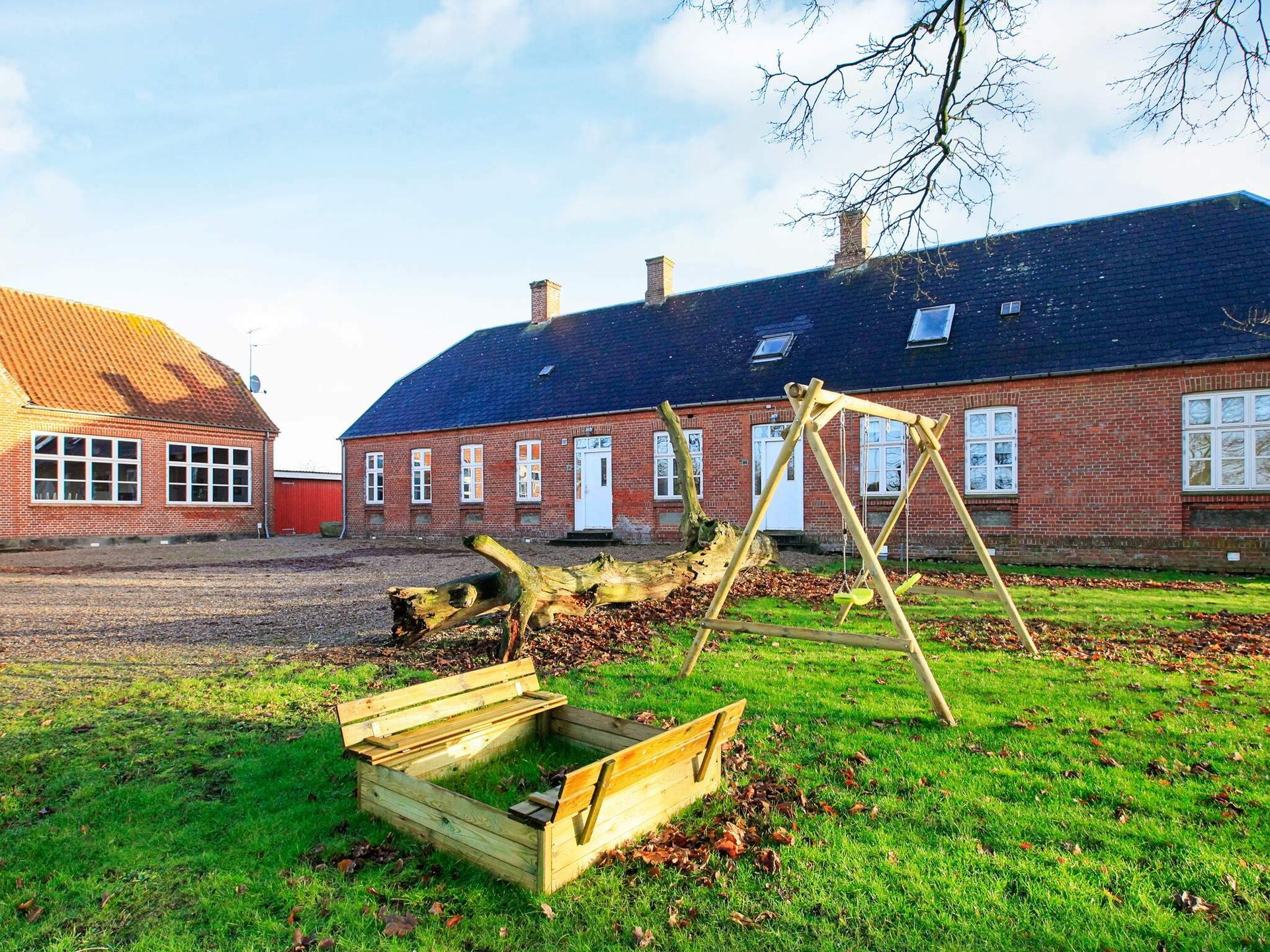 Voormalige school Åsted: Groepsverblijf voor 26 personen bij de Limfjord - foto 36