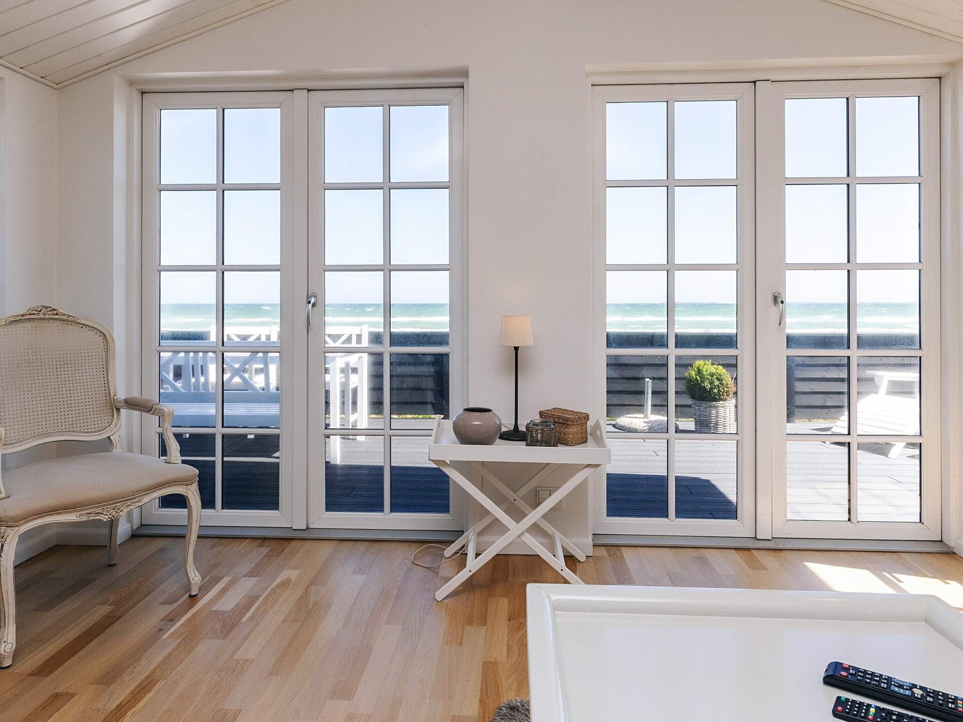 Vrijstaand vakantiehuis direct aan het strand van Hasmark met panoramisch waterzicht - foto 24