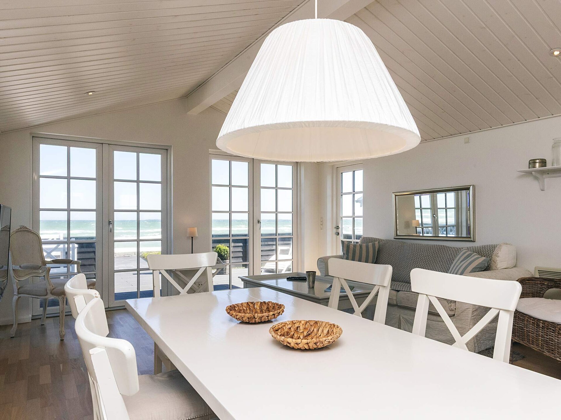 Vrijstaand vakantiehuis direct aan het strand van Hasmark met panoramisch waterzicht - foto 30