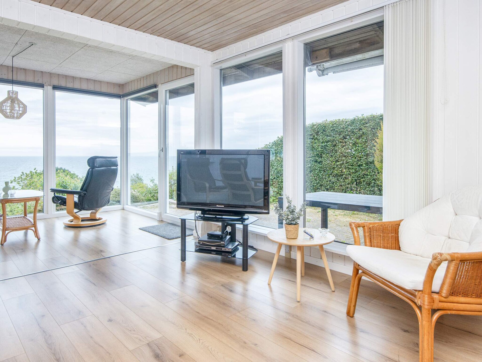 Vrijstaand vakantiehuis op 100m van zee met weids uitzicht bij Børkop - foto 24