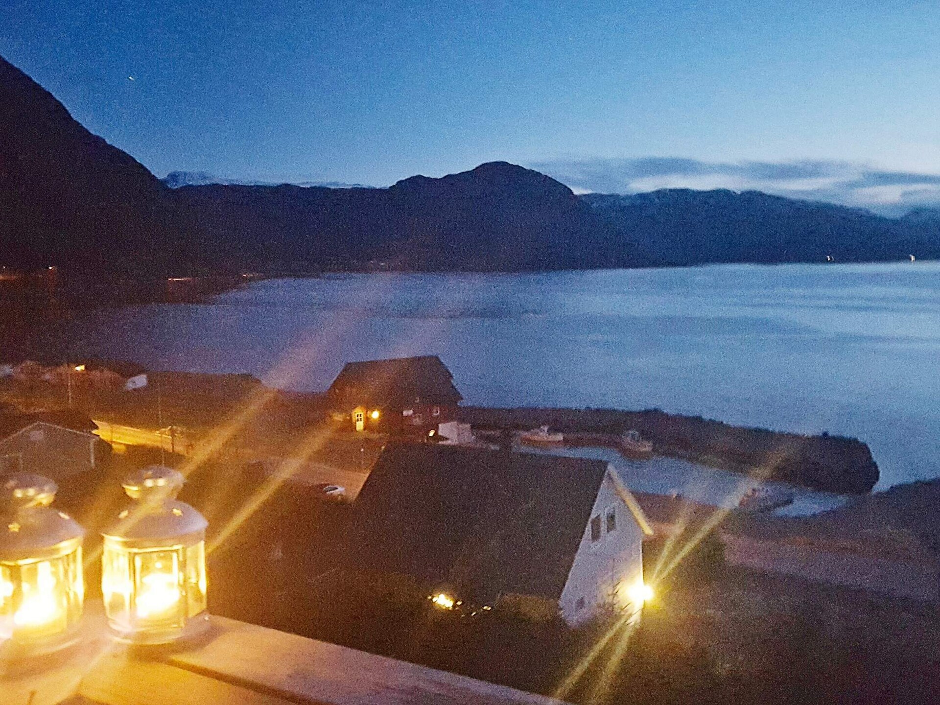 Vakantiehuis met panoramisch uitzicht, houtgestookte hot tub en bootverhuur nabij Selje - foto 9