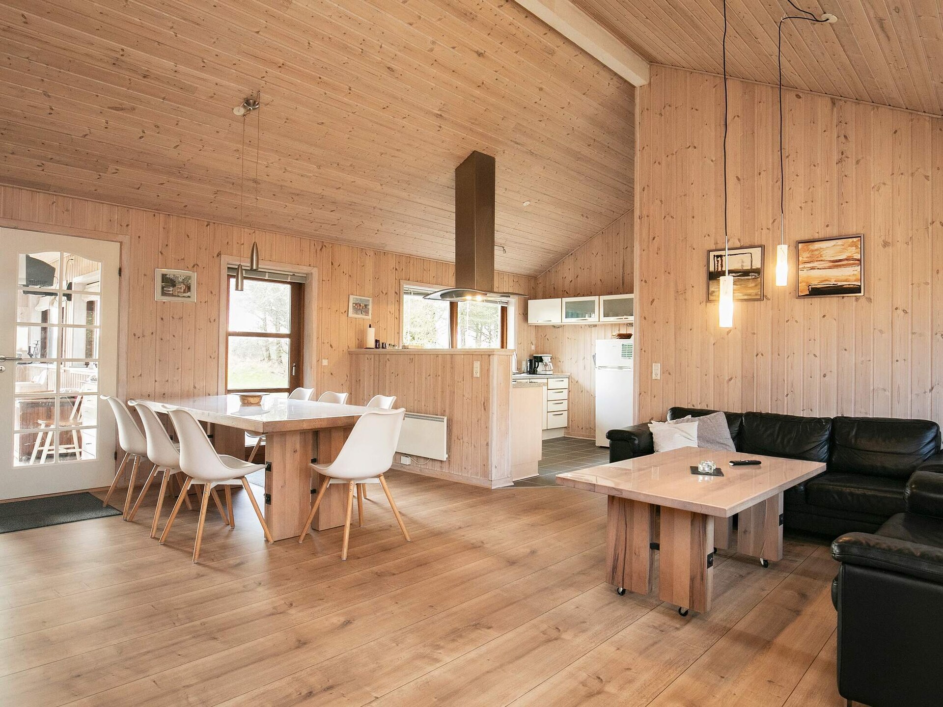 Ruim vakantiehuis bij Løkken met whirlpool, sauna en activiteitenruimte - foto 15
