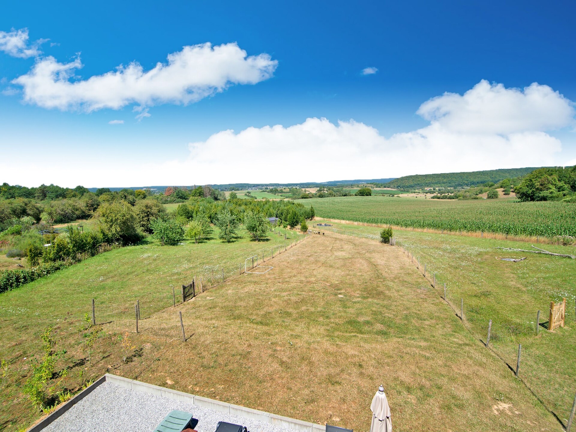 Vrijstaand vakantiehuis met panoramisch uitzicht in de bossen van Viroinval - foto 30