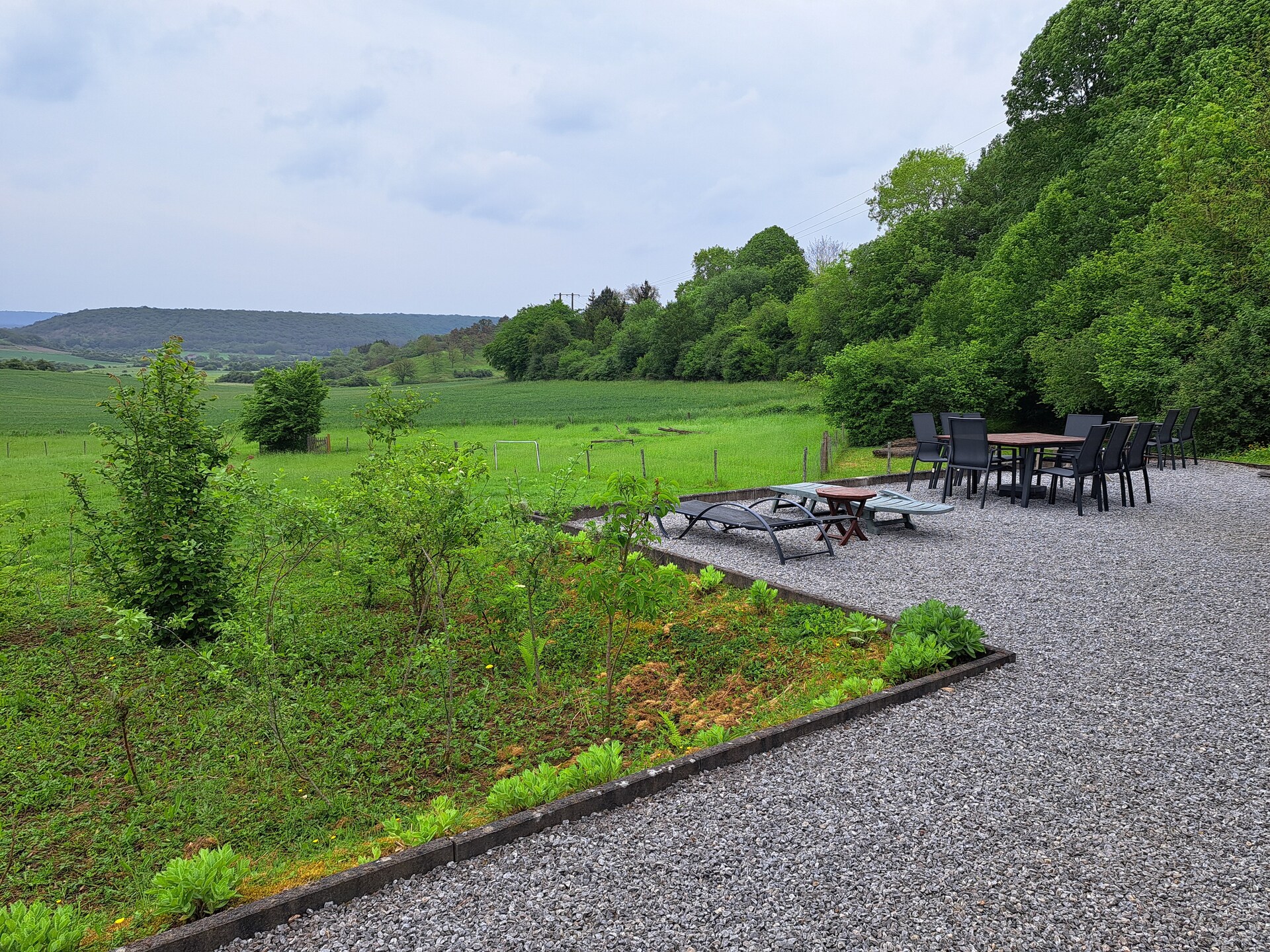 Vrijstaand vakantiehuis met panoramisch uitzicht in de bossen van Viroinval - foto 34