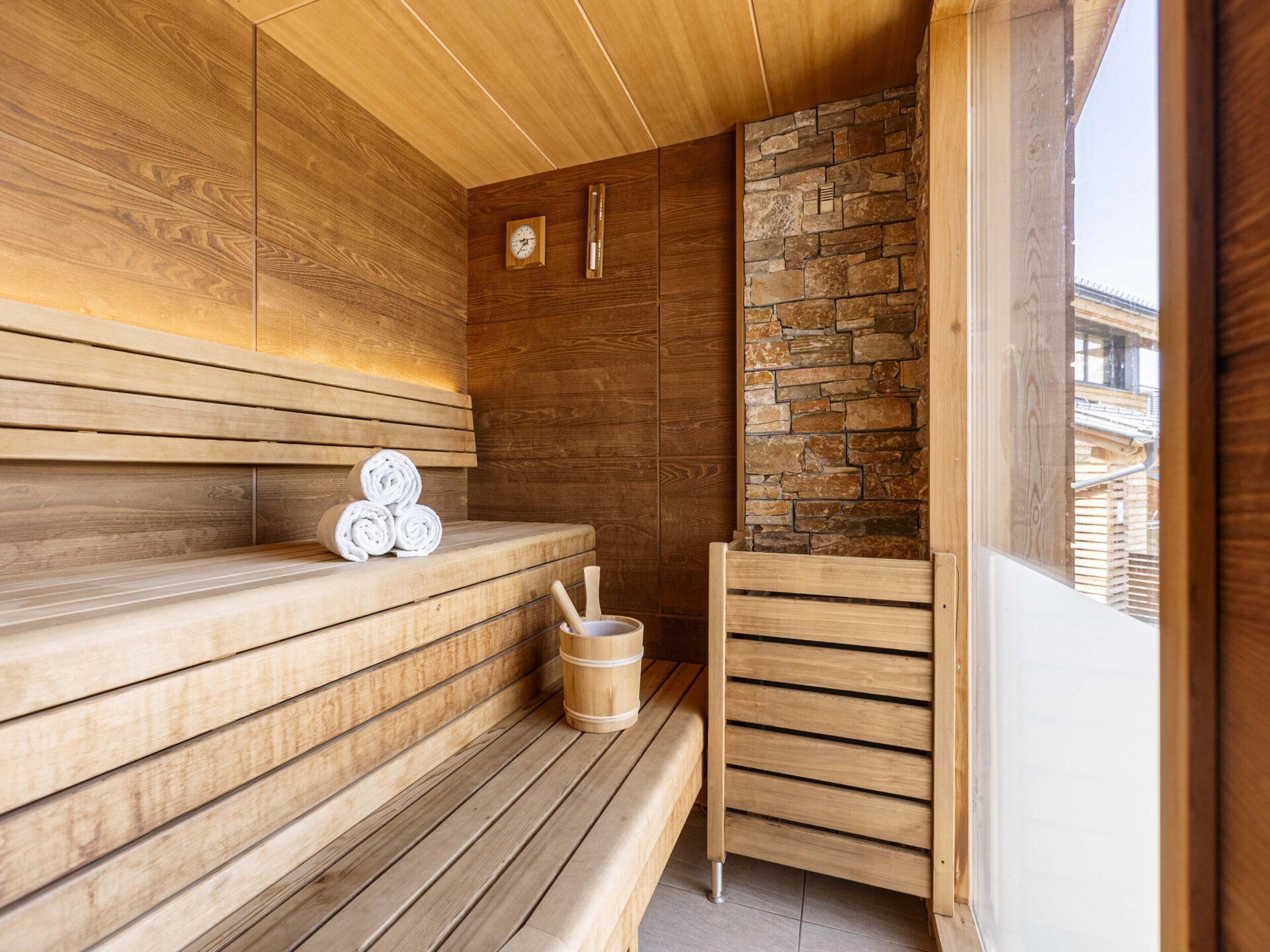 Luxe chalet direct aan de piste met sauna en Dachstein uitzicht - foto 22